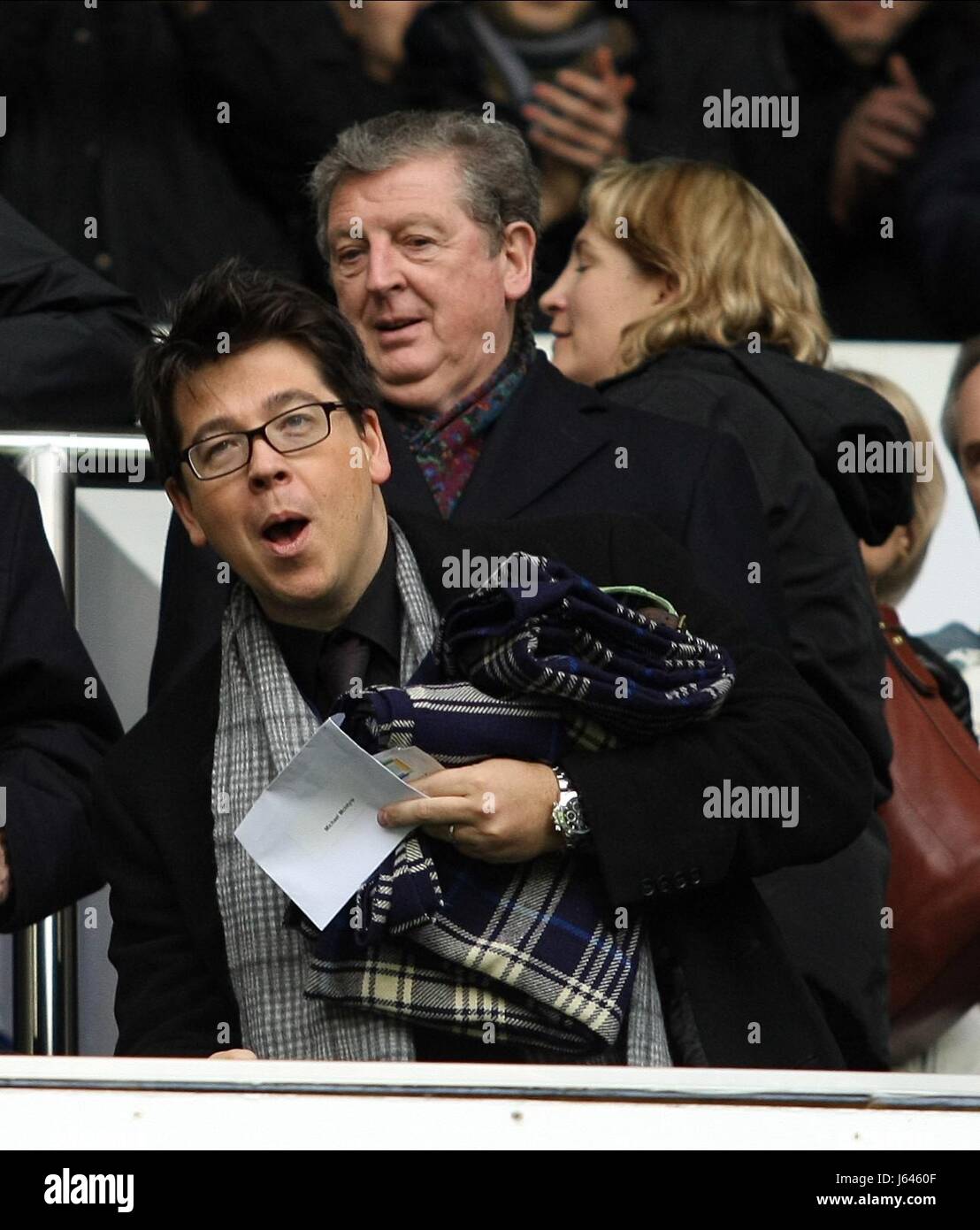 MICHAEL MCINTYRE & ROY HODGSON COMÉDIEN ET Gestionnaire de l'ANGLETERRE LONDRES ANGLETERRE Royaume-uni 09 Février 2013 Banque D'Images