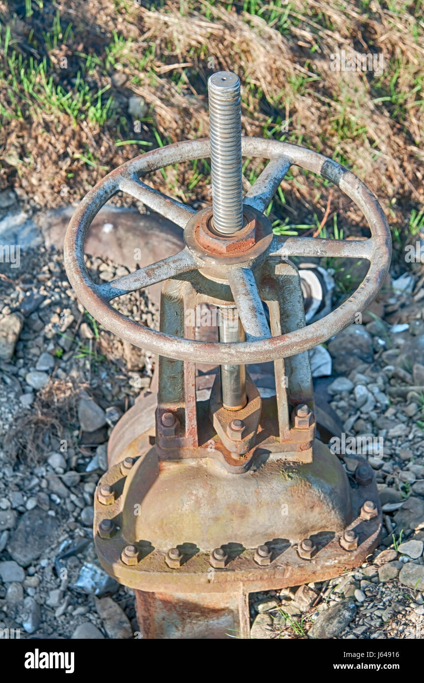 L'oléoduc de la raffinerie de pétrole brut Banque D'Images