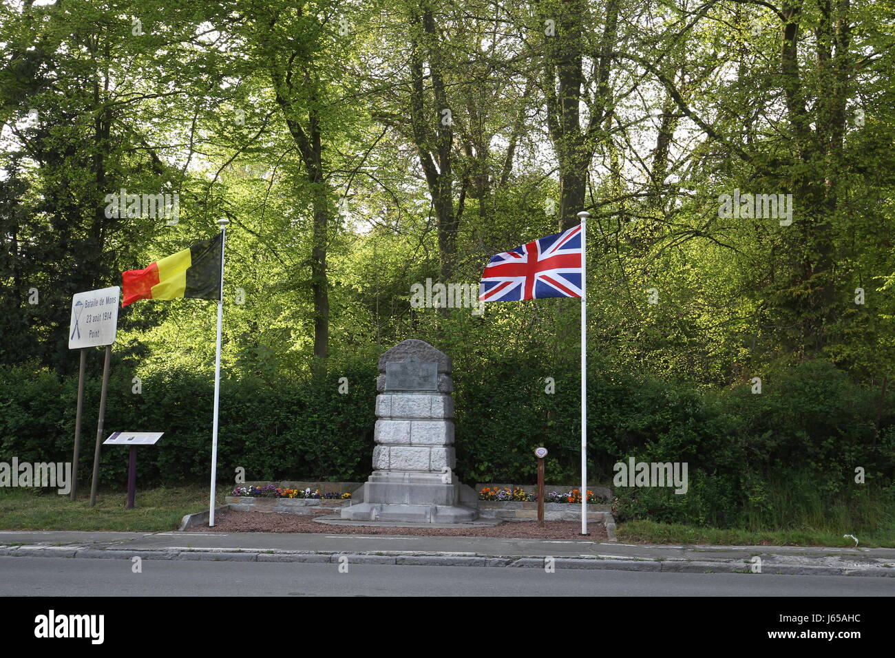 Memorial à Casteau, Belgique, où la première et la dernière victime de la Force expéditionnaire britannique s'est produit au cours de la PREMIÈRE GUERRE MONDIALE. Banque D'Images