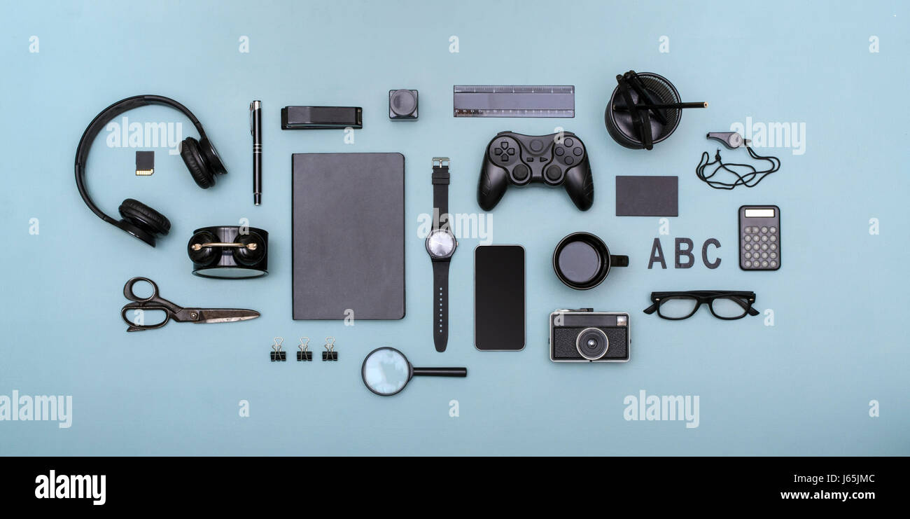 Concept de médias sociaux sur fond de couleur de la barre de coupe Banque D'Images