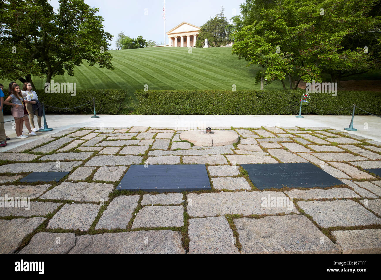 John F Kennedy, JFK et Jacqueline Bouvier Kennedy Onassis tombe cimetière Arlington Washington DC USA Banque D'Images
