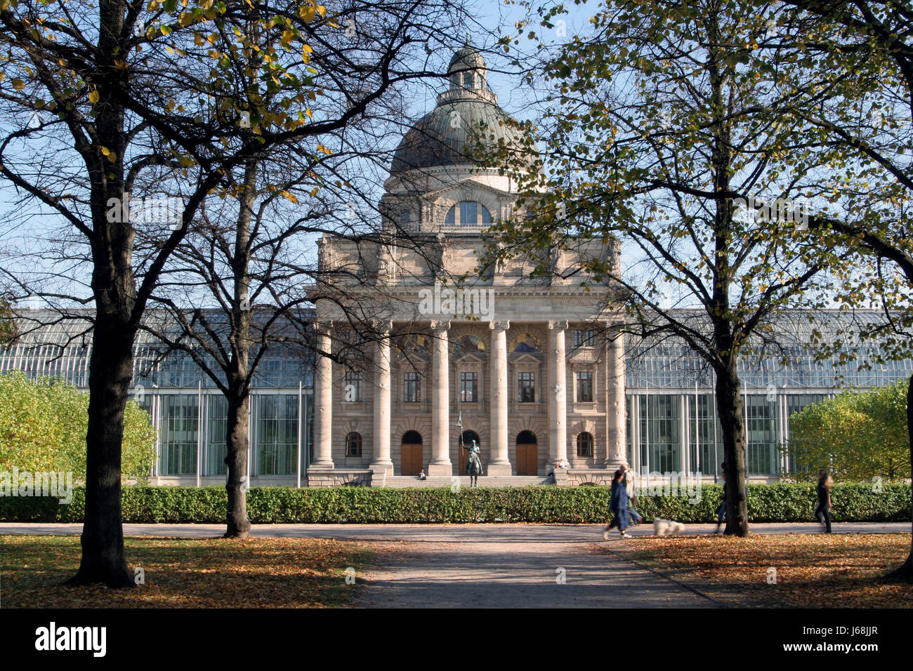 Bavière munich haute-bavière gouvernement bâtiments bâtiment histoire arbre arbres Banque D'Images