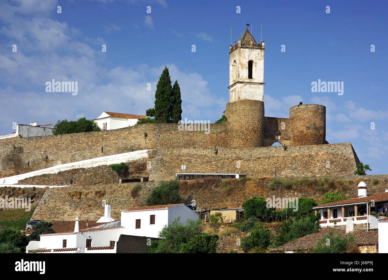 Tourisme portugal pierre bastion protection protéger la solitude street road royal Banque D'Images