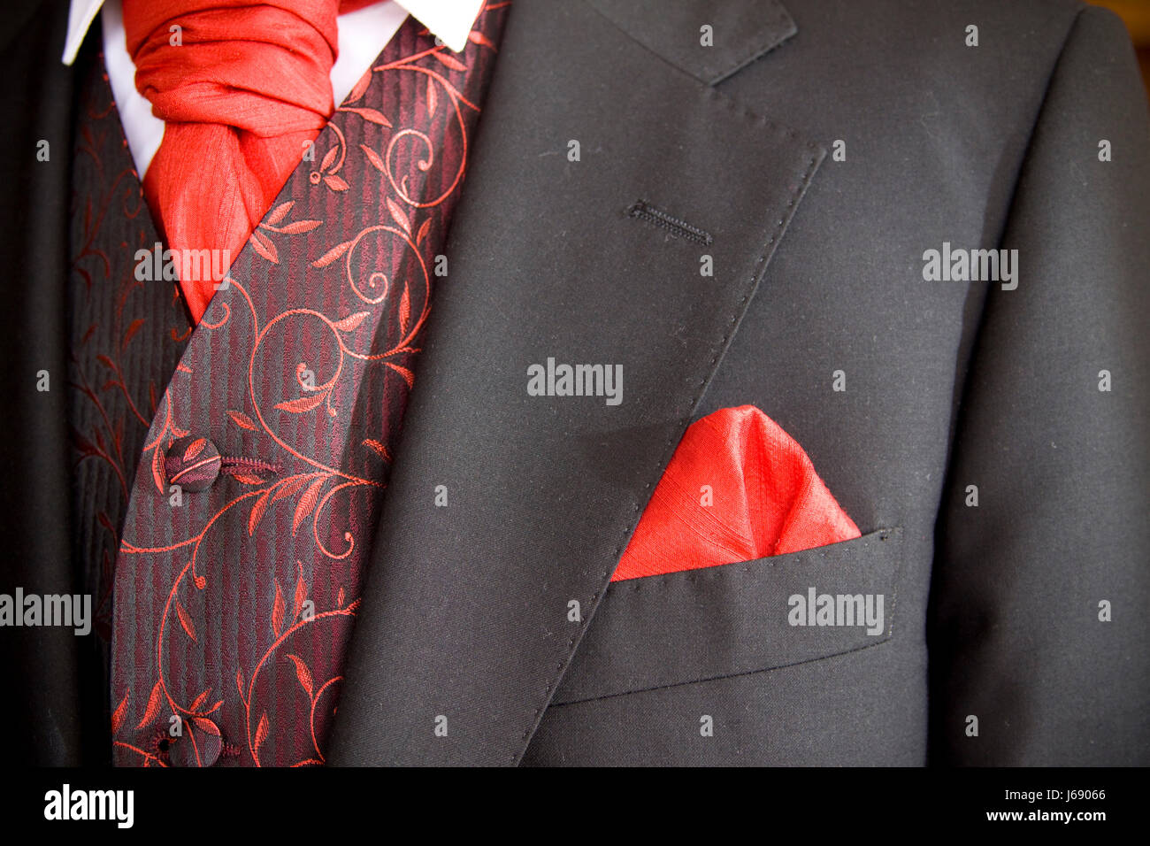 Cravate blanche d'ascot Banque de photographies et d'images à haute  résolution - Alamy