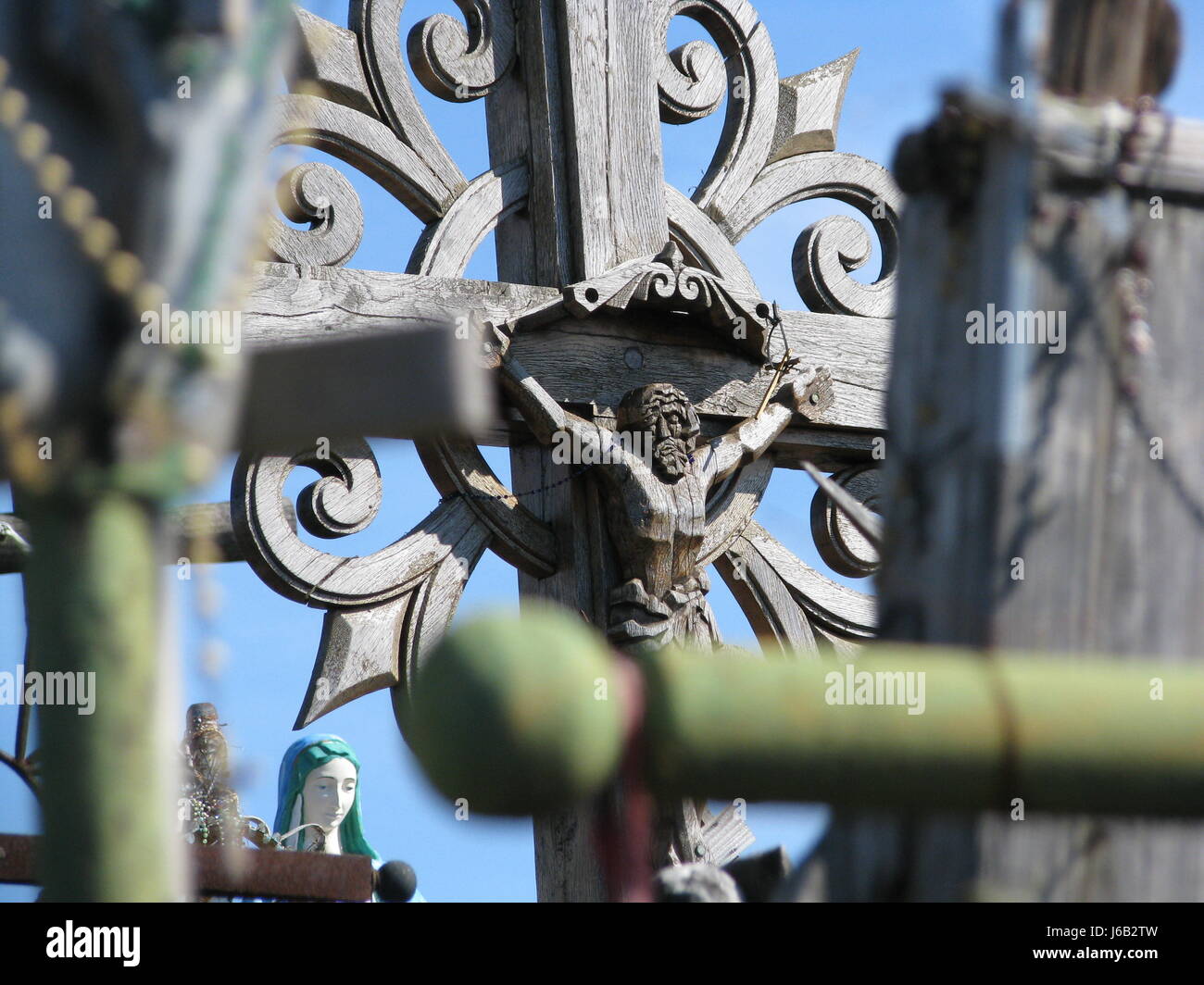 Croix crucifix religion religion Jésus croix crucifix Jésus la Lituanie d'inhumation Banque D'Images