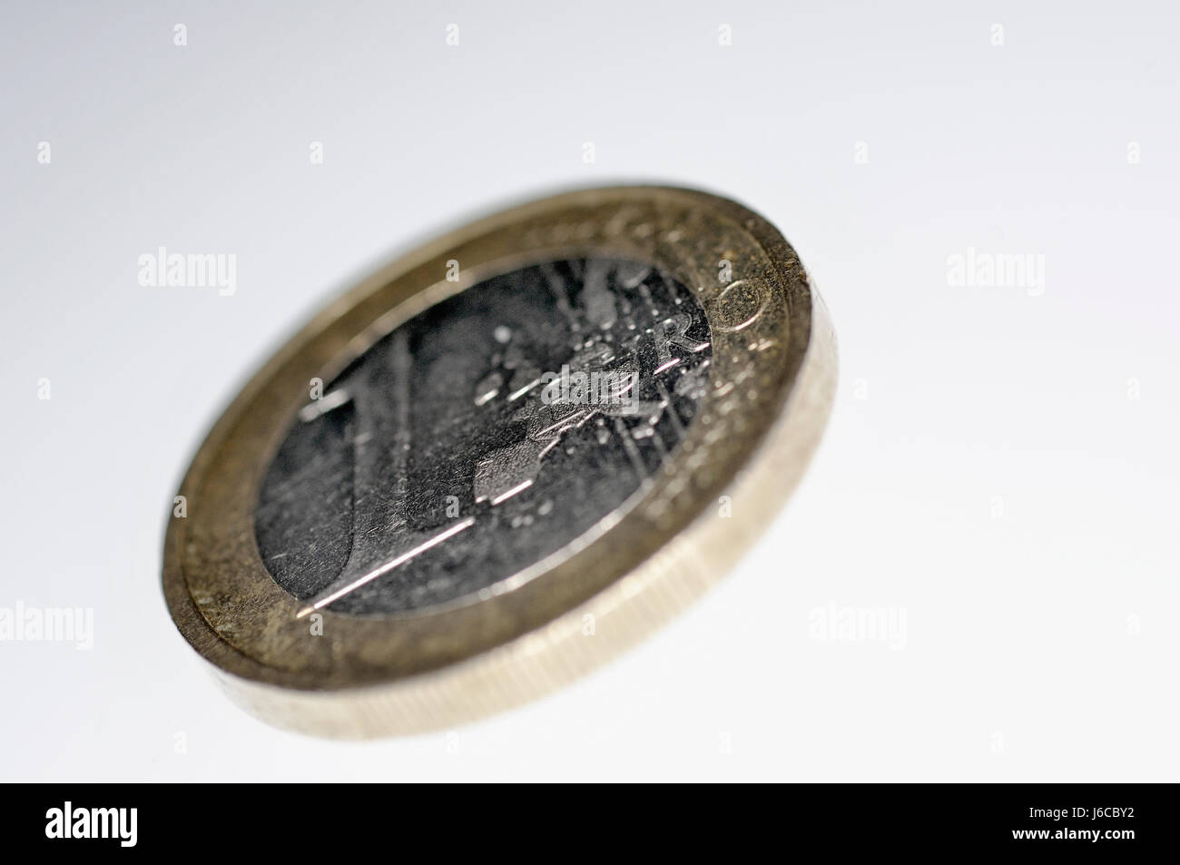 Pièce de monnaie de l'euro une monnaie d'argent d'argent d'économiser un solitaire perte de réforme Banque D'Images