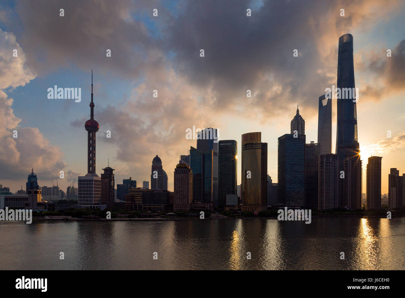 Shanghai skyline at dawn, Chine Banque D'Images