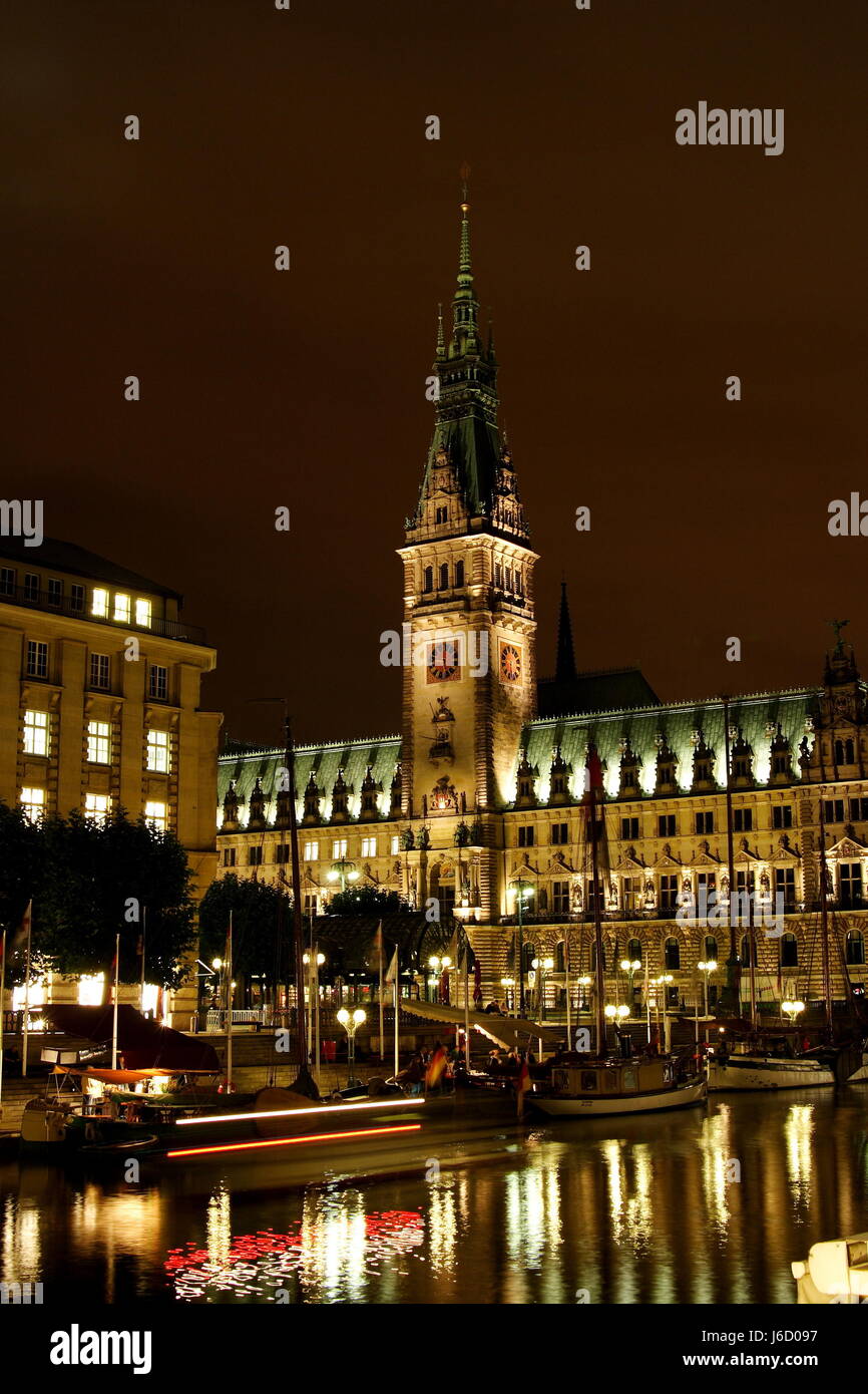 Nuit à Hambourg rathaus Banque D'Images