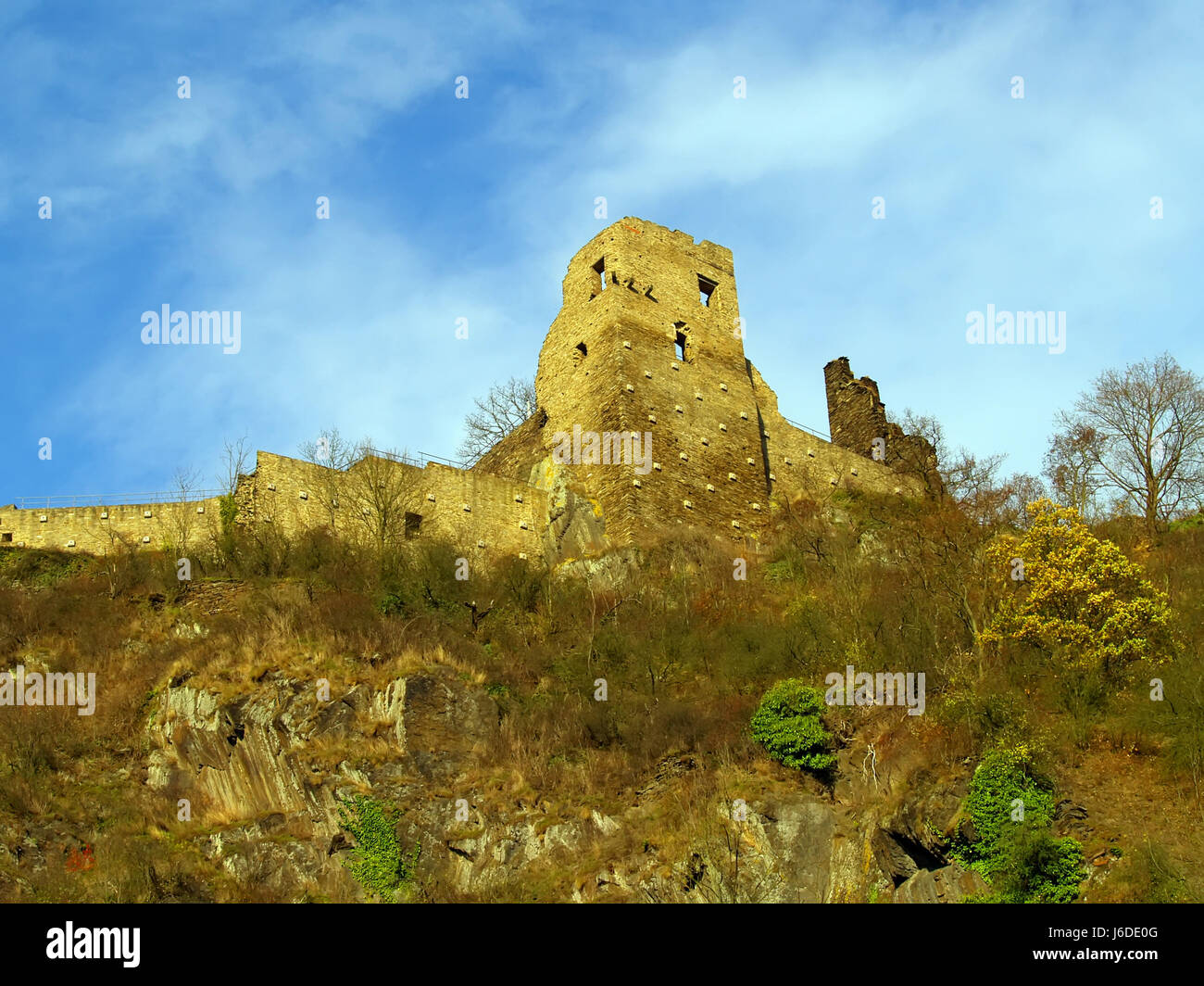 Ruines médiévales forteresse Blue Tower top mountain temple historique construction voyage Banque D'Images