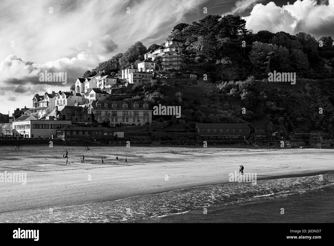 Sélection de vues de la magnifique ville de Cornouailles Looe, le temps était beau et le soleil couchant doucement a fourni une toile de fond agréable. Banque D'Images