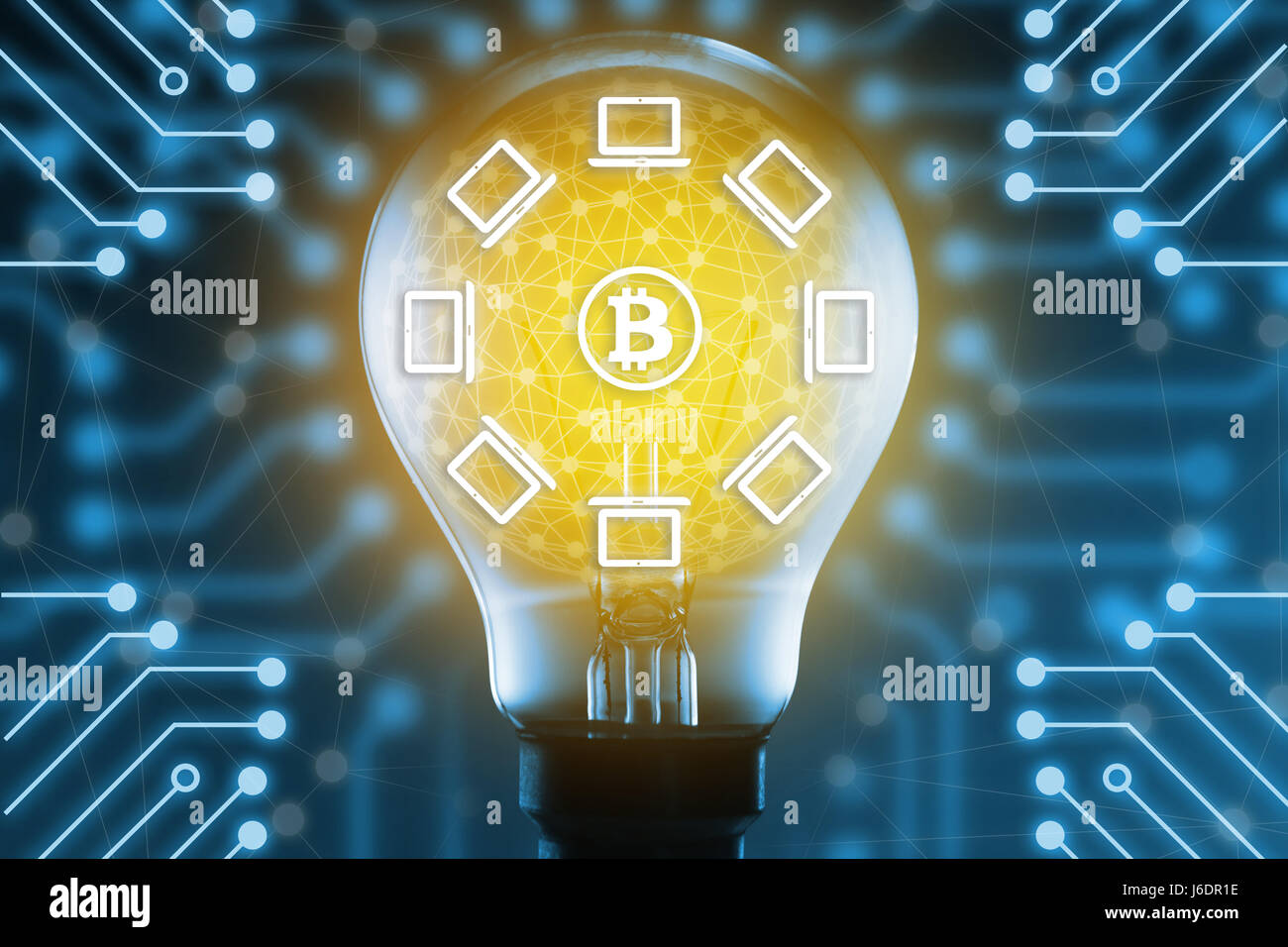 Blockchain concept réseau bitcoin et icônes, ampoules , réseau de l'ordinateur et connecter le circuit électrique sur fond bleu. Grand livre distribué techno Banque D'Images