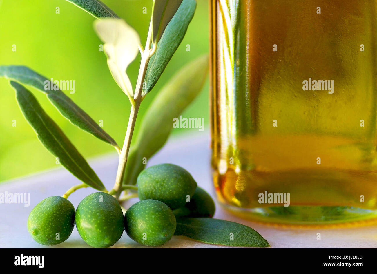 Légumes de la direction générale de l'huile d'olives ingrédients nutrition alimentaire verre Tumbler calice Banque D'Images
