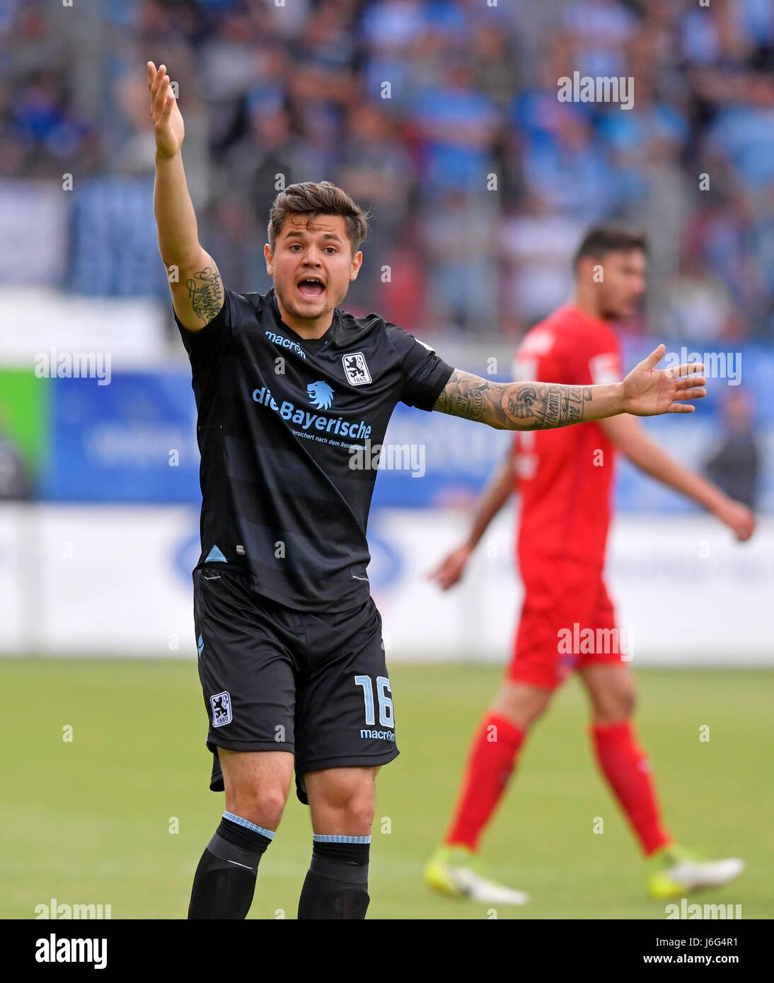 21.05.2017, Fussball 2.Bundesliga 2016/2017, 34.Spieltag, 1.FC Heidenheim - TSV 1860 München à Heidenheim, Voith-Arena der Marnon Busch (TSV 1860 München) frustriert. Photo : Cronos/MIS Banque D'Images