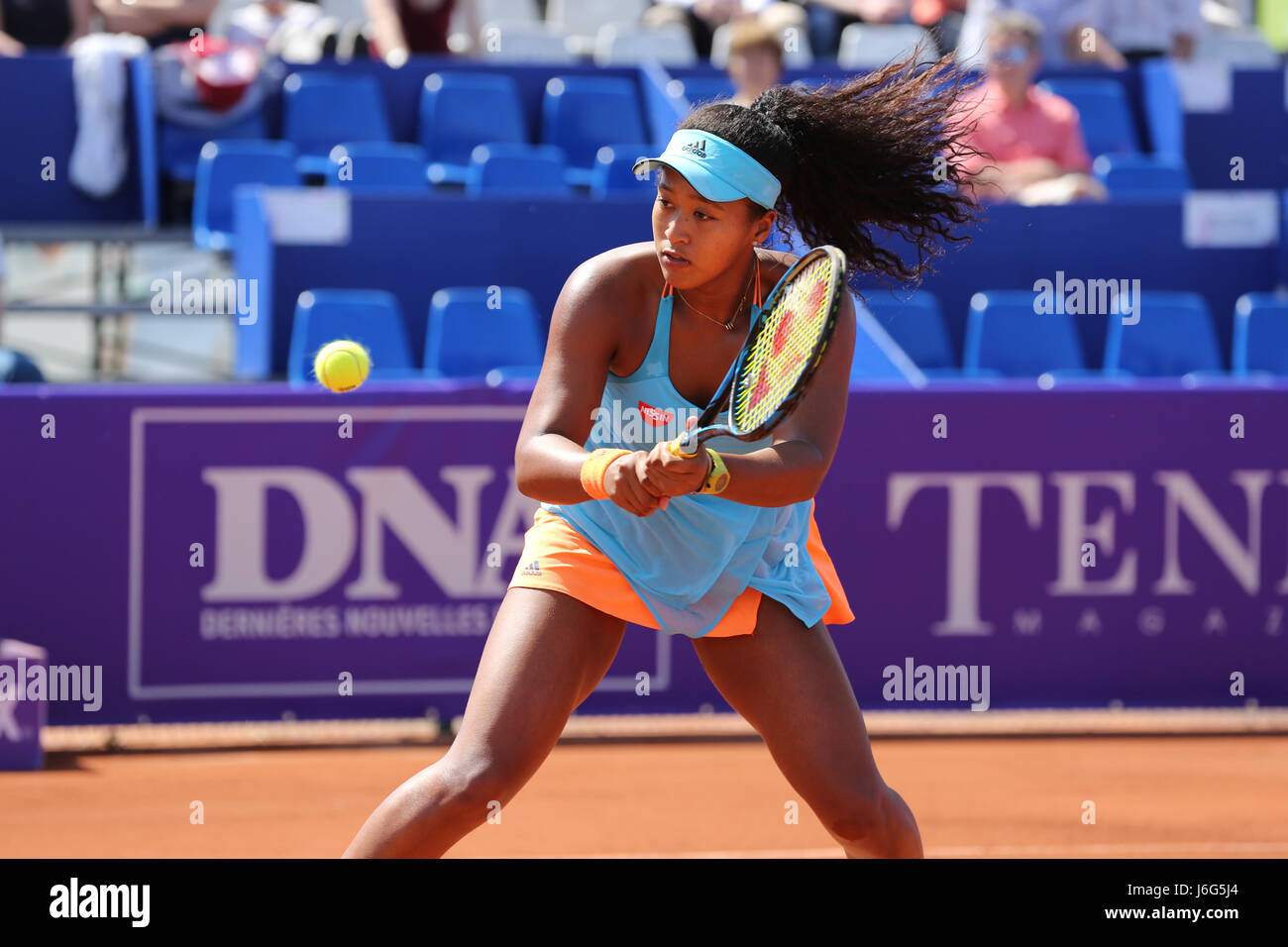 Strasbourg, France. 21 mai, 2017. Joueur Japonais Naomi Osaka est en action lors de son match au 1er tour de la WTA tennis internationaux de Strasbourg vs joueur de tennis espagnole Carla Suarez Navarro le 21 mai 2017 à Strasbourg, France - ©Yan Lerval/Alamy Live News Banque D'Images