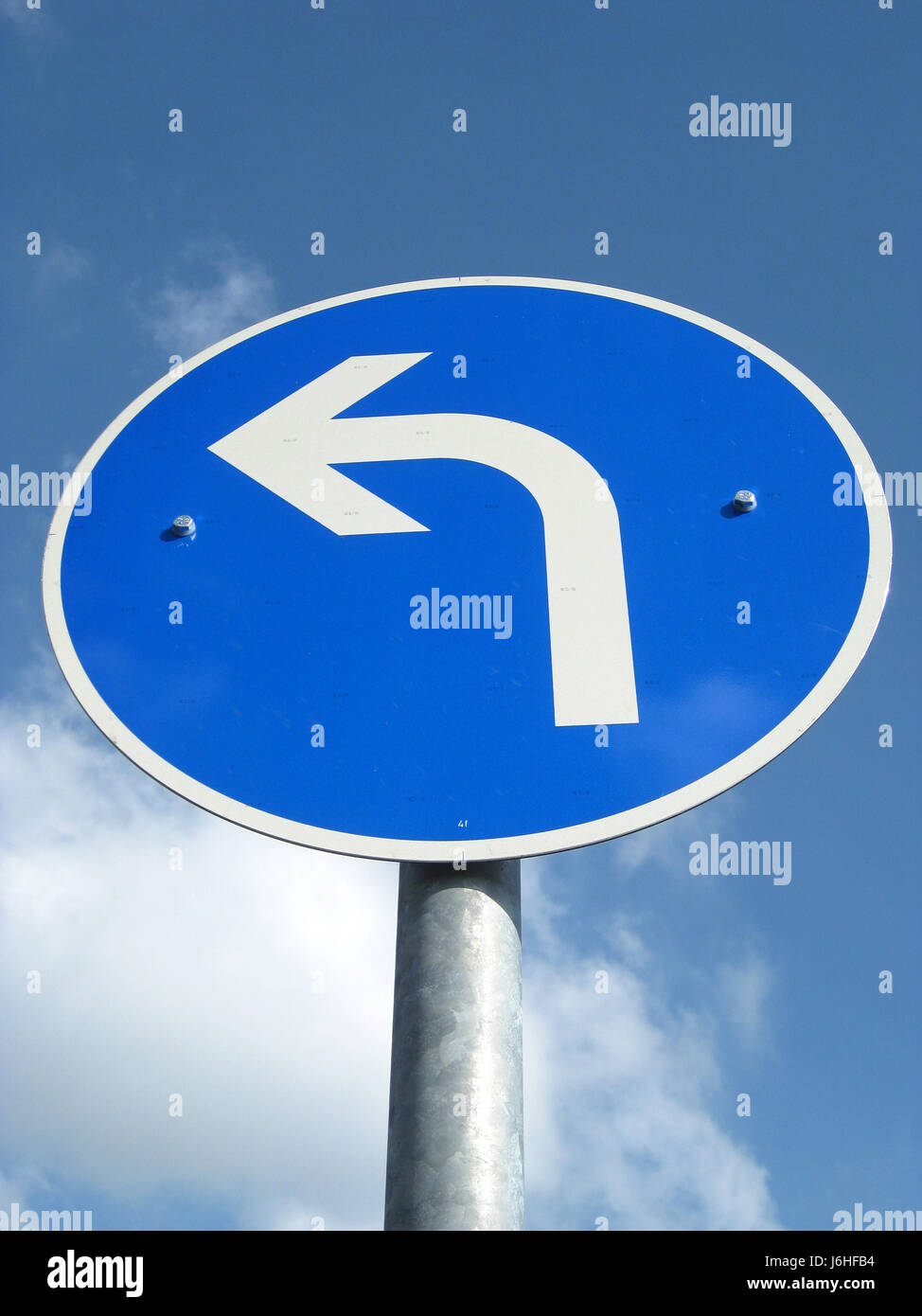 tourner à gauche uniquement Banque D'Images