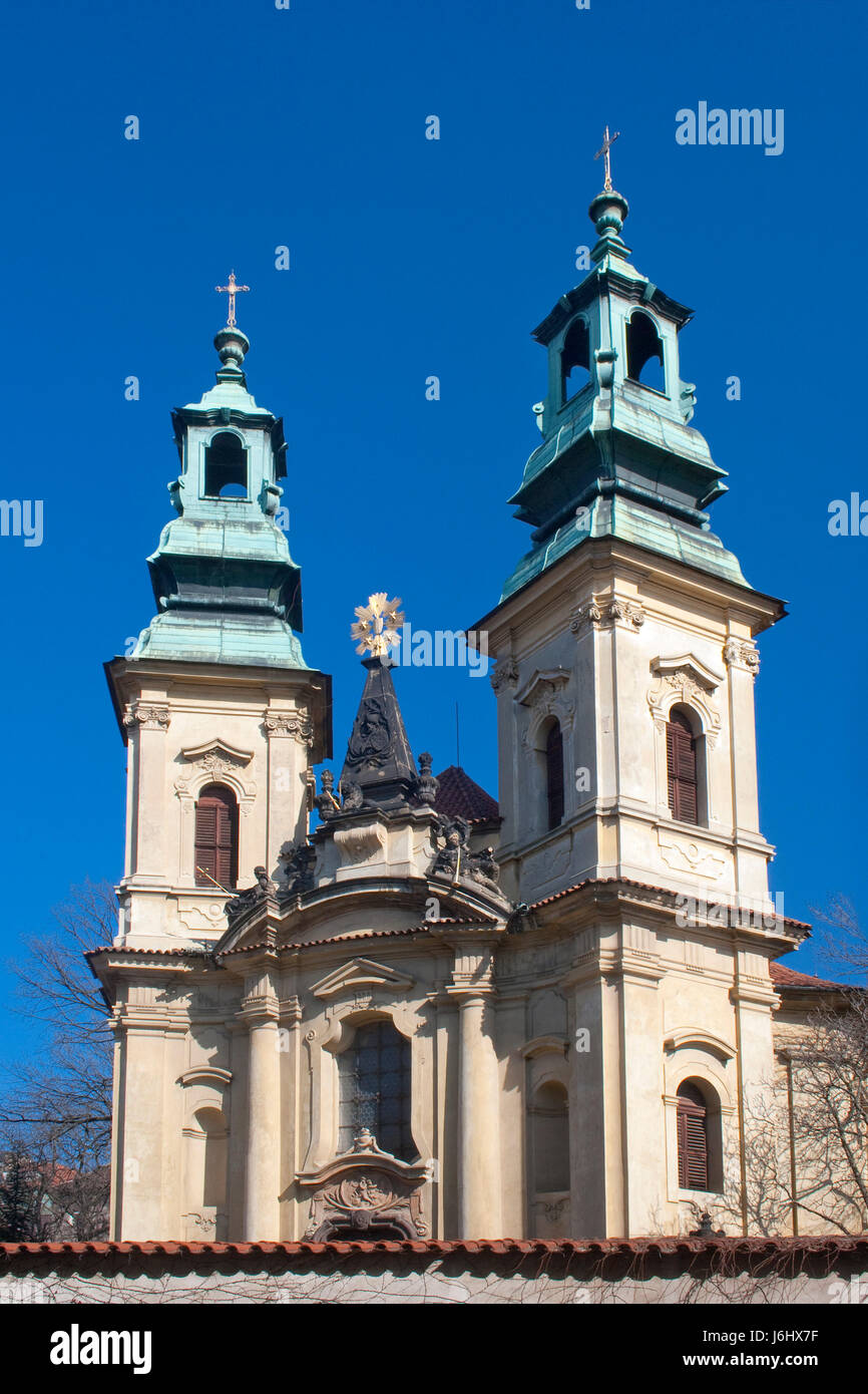 Church rock à Prague de saint john à partir de sites historiques de style Banque D'Images Church rock à Prague de saint john à partir de sites historiques de style Banque D'Images