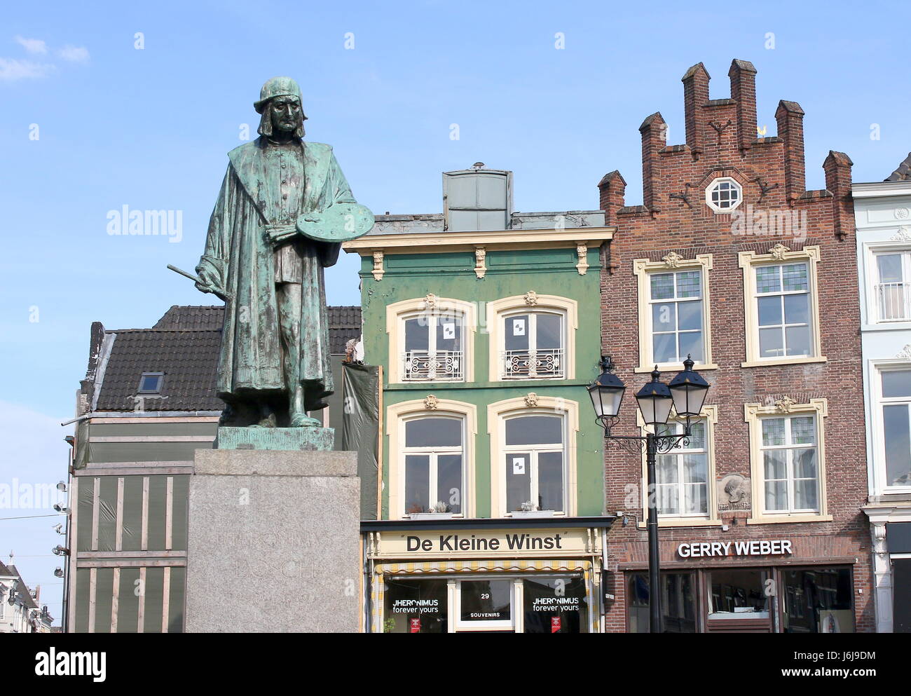 Statue du peintre Jérôme Bosch dans sa ville de naissance de Den Bosch