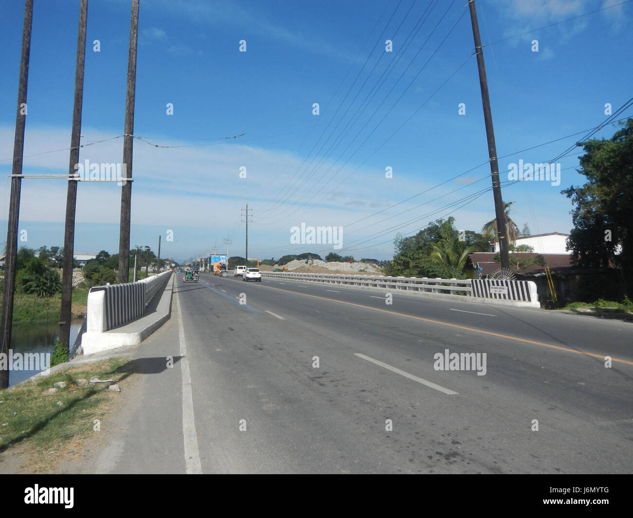 09849 Santa Maria Bulacan Bridge 32 Lalakhan La route de contournement de Santa Clara Santa Maria River Banque D'Images