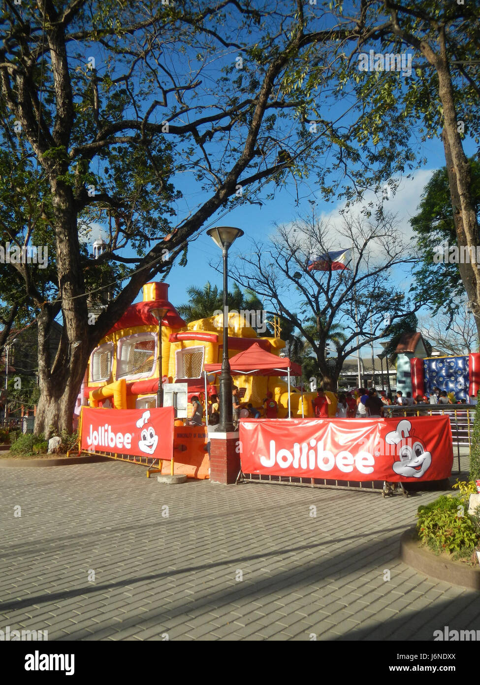 0897 25e anniversaire Jollitown Jollibee Glorieta Park Bulacan Baliuag Banque D'Images