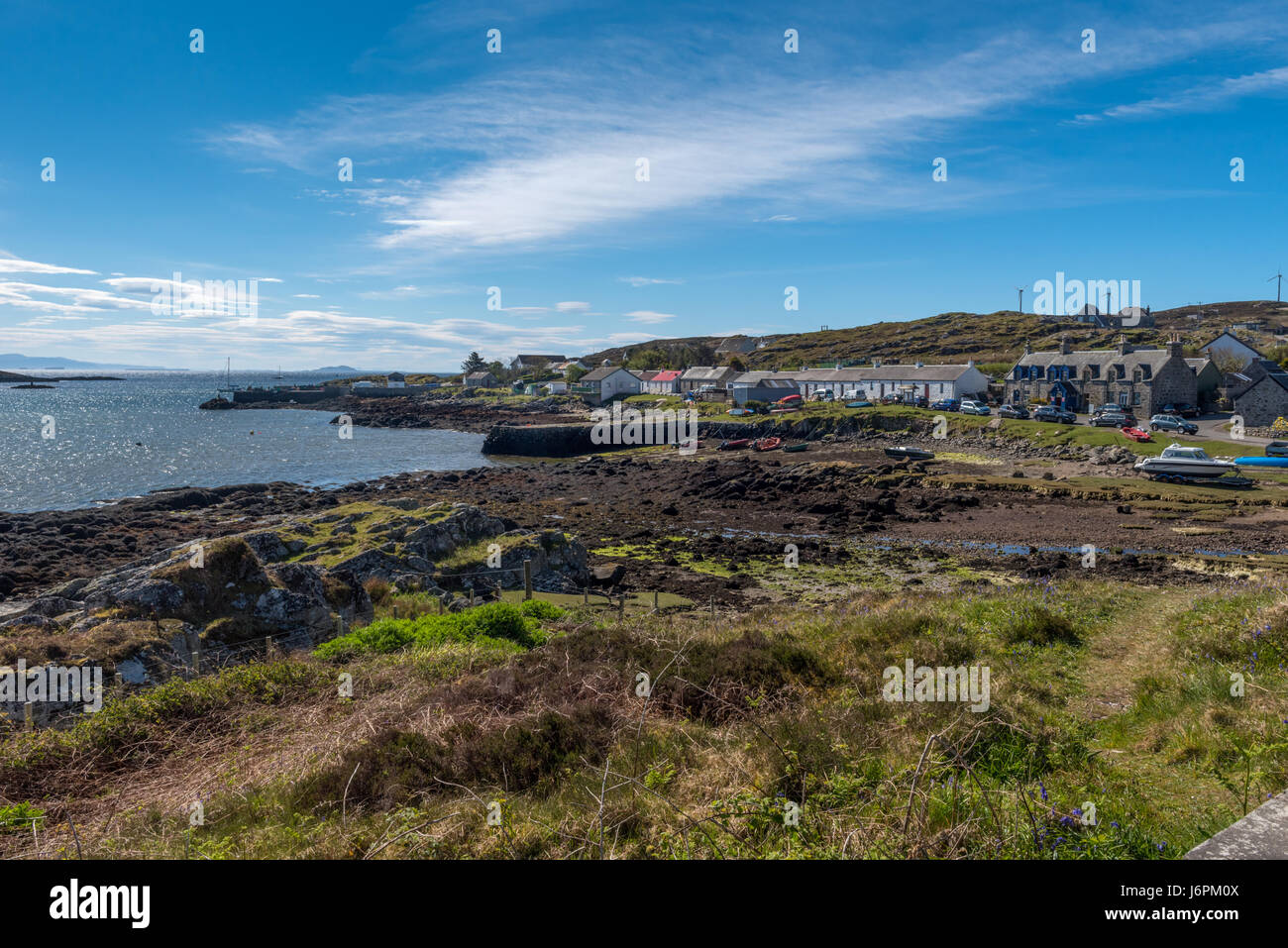 Un Eatharnsa Arinagour Loch village sur l'île de l'Cioll Ecosse Banque D'Images