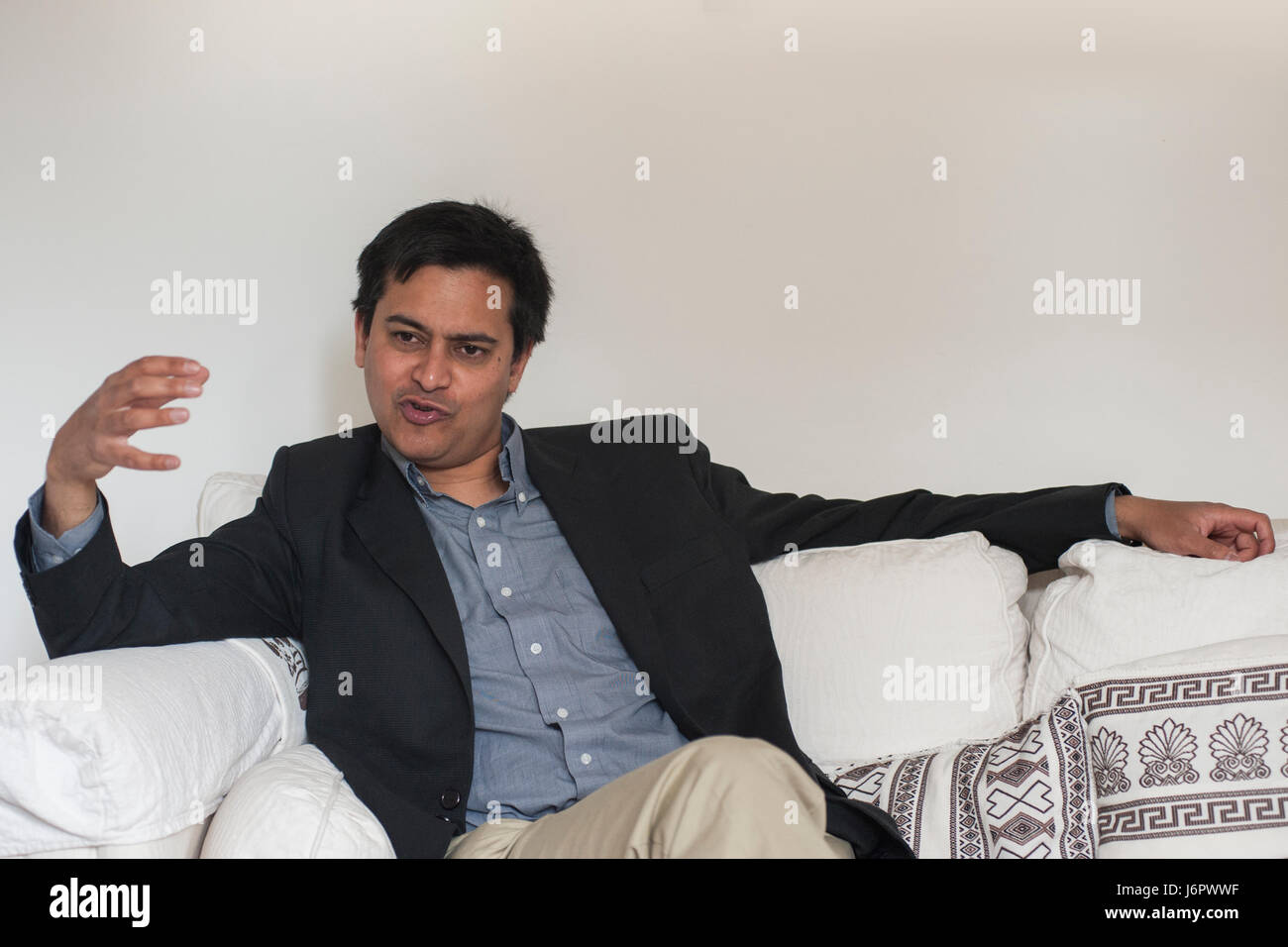 Auteur, écrivain, historien, universitaire et présentateur Rana Mitter Banque D'Images