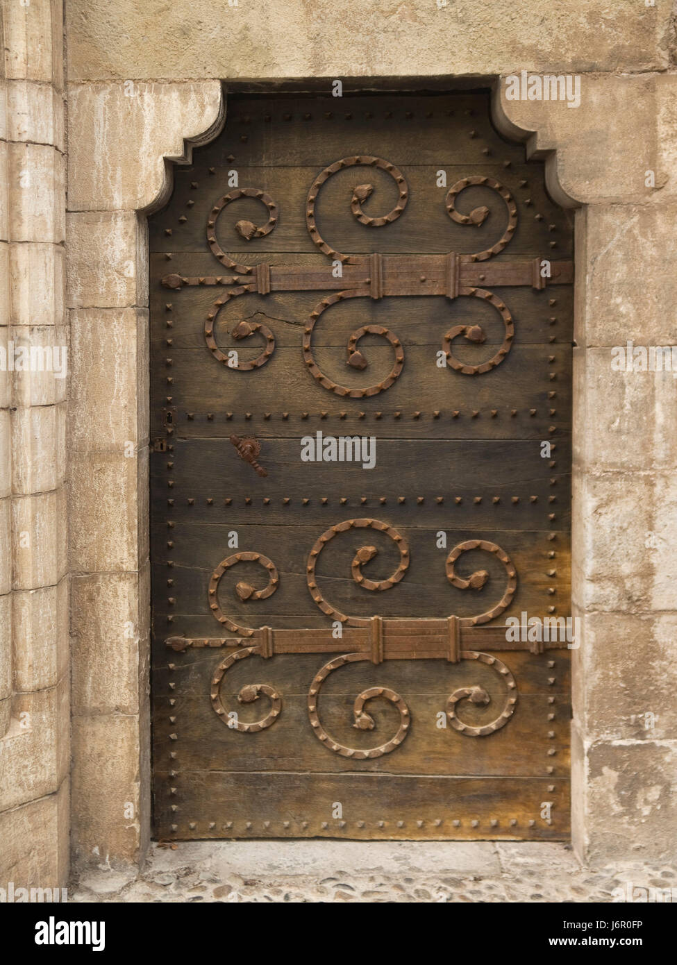 Porte antique en bois médiévale france ornement ancienne maison magnifique  bâtiment Photo Stock - Alamy