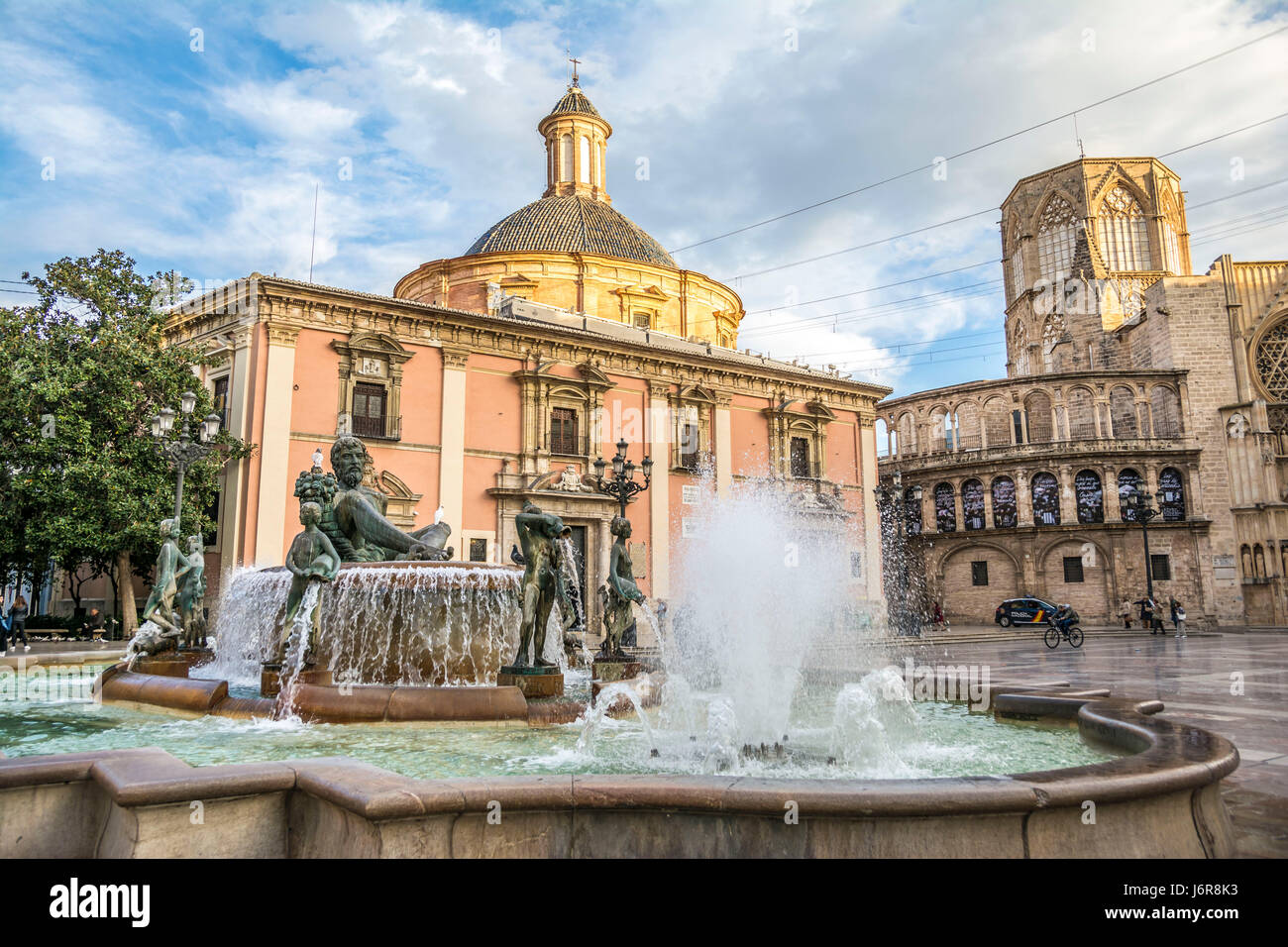 Fontaine de la Turia, la place de la Vierge à Valence, Espagne Banque D'Images