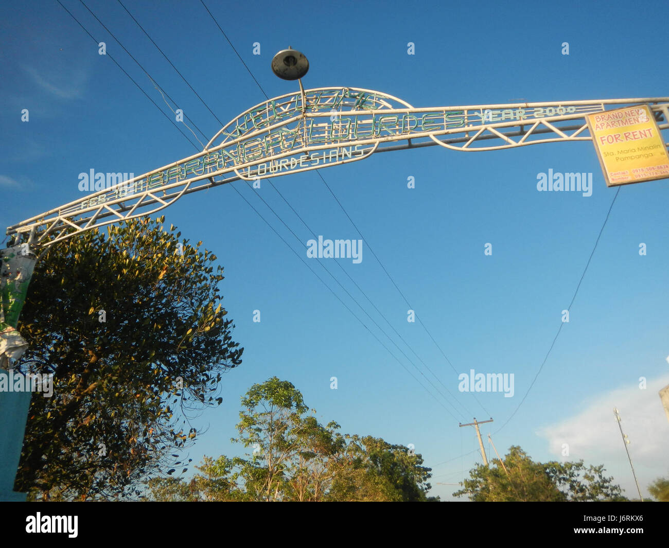 Entrepôts 0590 Minalin San Isidro 35 constructions de routes Pampanga Banque D'Images