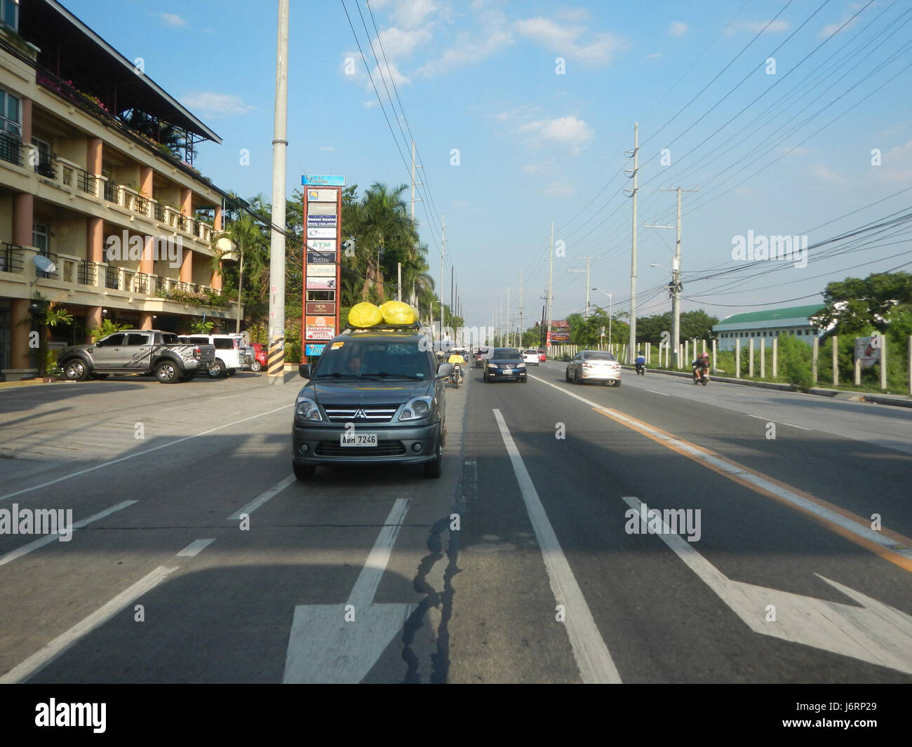 L'échangeur Guiguinto, situé le long de la route NLEx et MacArthur à Malolos City, Bulacan, est un centre de transport clé dans la région, facilitant la circulation et la connectivité entre les principales autoroutes. Banque D'Images