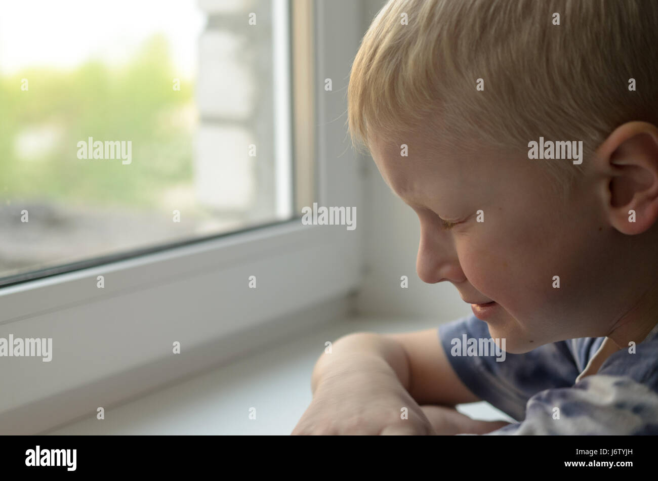 L'enfant disparu. Jouets abandonnés. La solitude. Banque D'Images