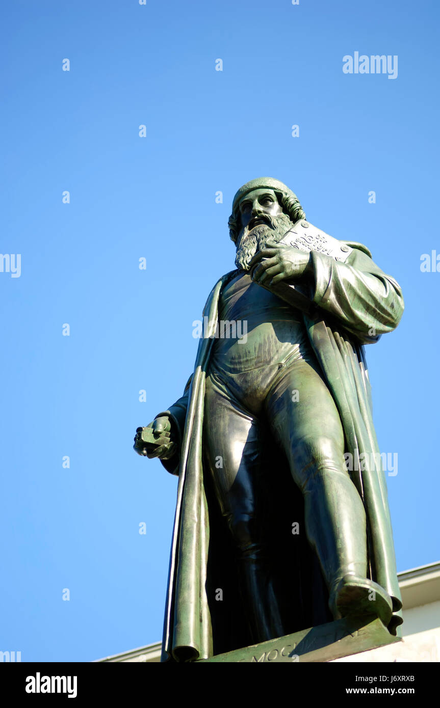 ,Statue,texte,vieux,fondateur,faces,presse,,ville natale de Gutenberg de Mayence, Banque D'Images