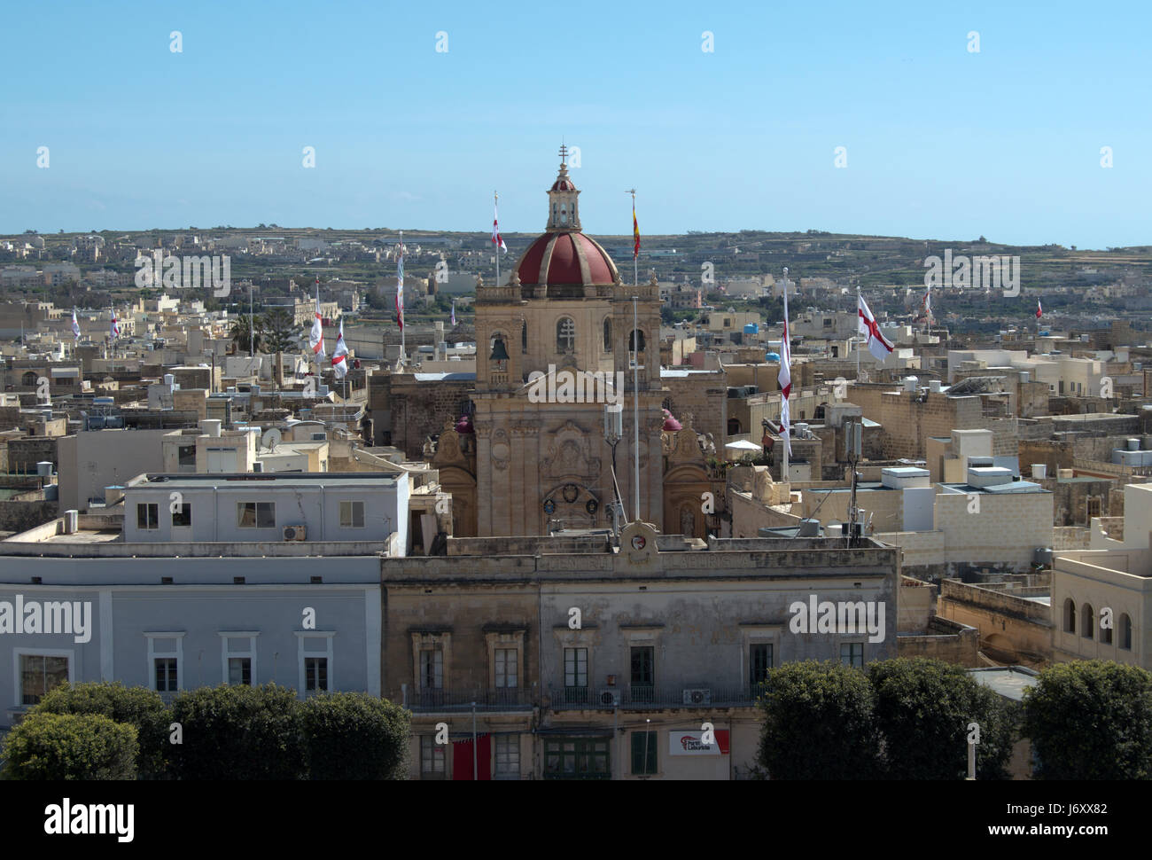 Vue depuis la Cittadella, Victoria, Gozo, y compris la basilique Saint-Georges, Malte Banque D'Images