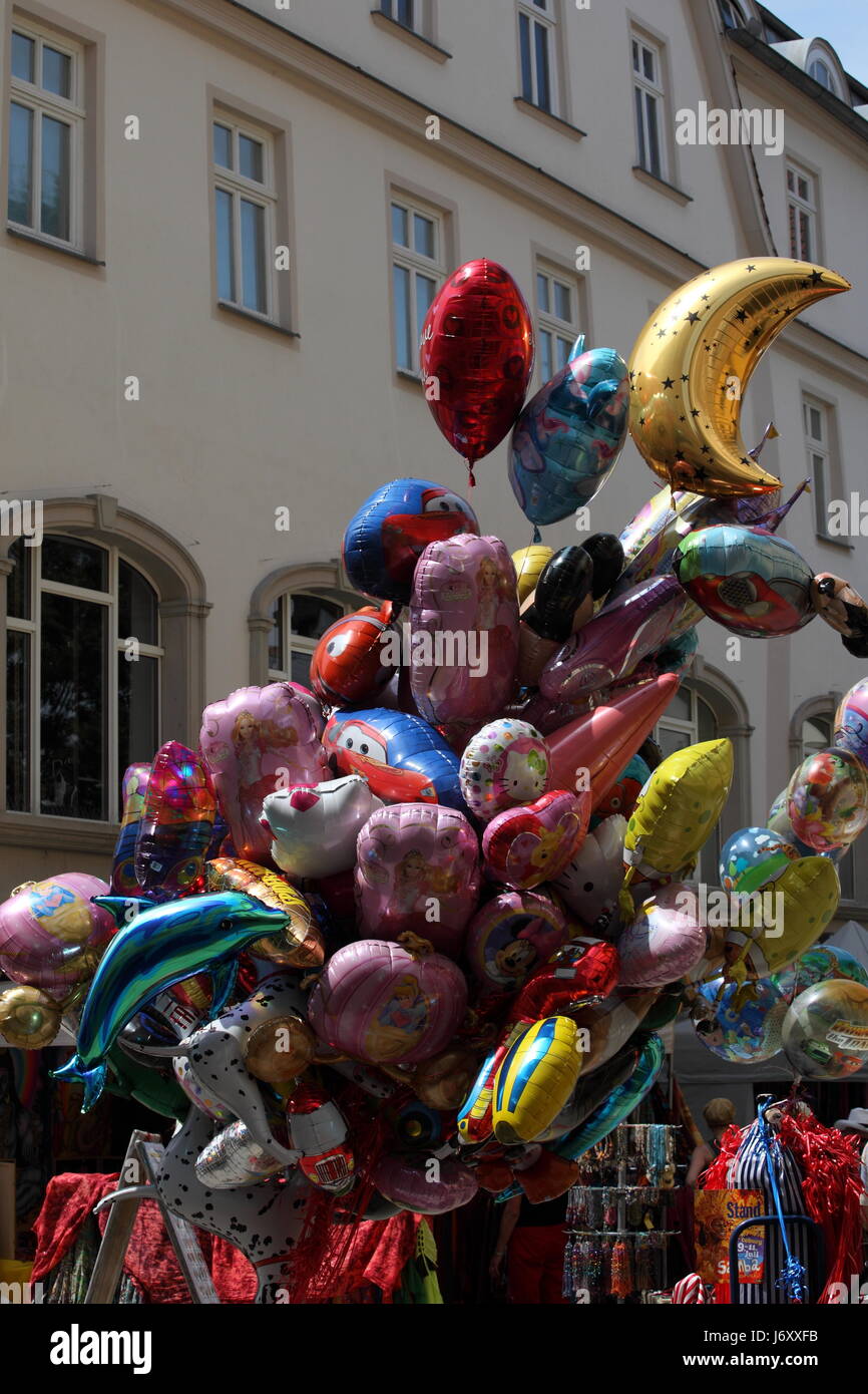 Coloré aux couleurs multiples magnifique folk festival balloon Banque D'Images