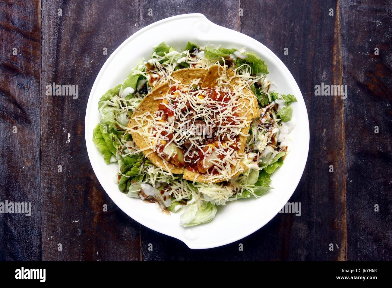 Photo d'un mélange de salade et taco Banque D'Images