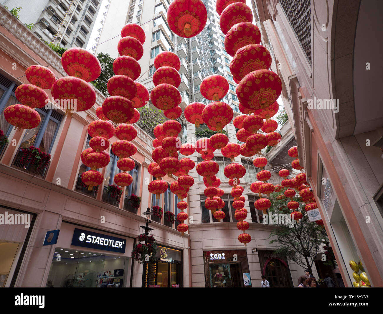 Lanternes Chinoises Dans Lee Tung Avenue Mall, Wanchai, Hong Kong, Chine, Asie. Banque D'Images