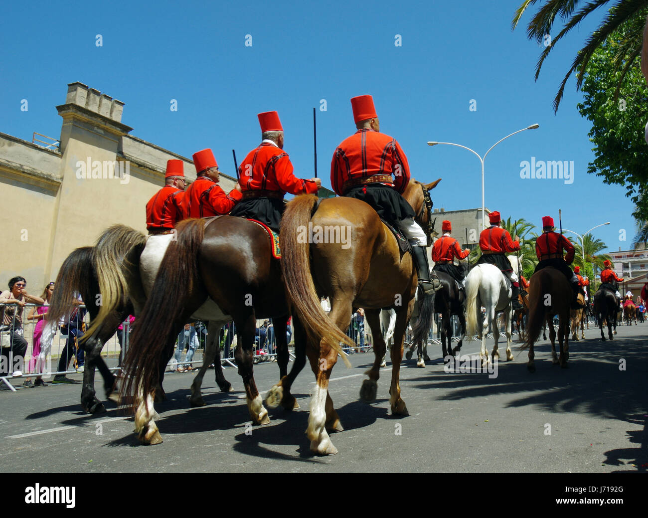 Sassari, Sardaigne. Cavalcata Sarda 2017, traditionnel défilé de costumes et les cavaliers de toute la Sardaigne Banque D'Images