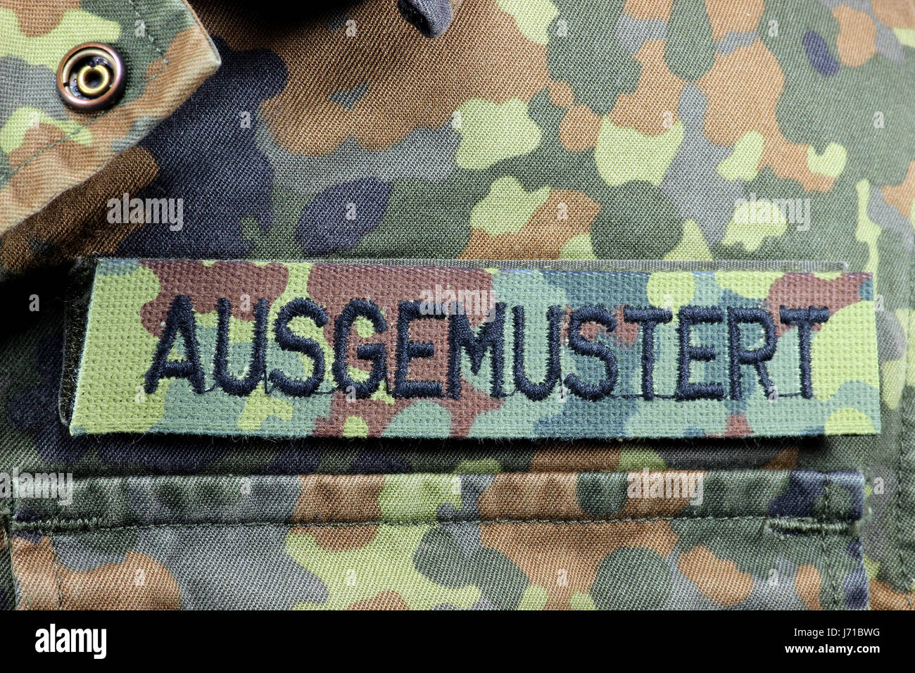 Veste camouflage allemand patched retiré du service au lieu de l'étiquette-nom Banque D'Images