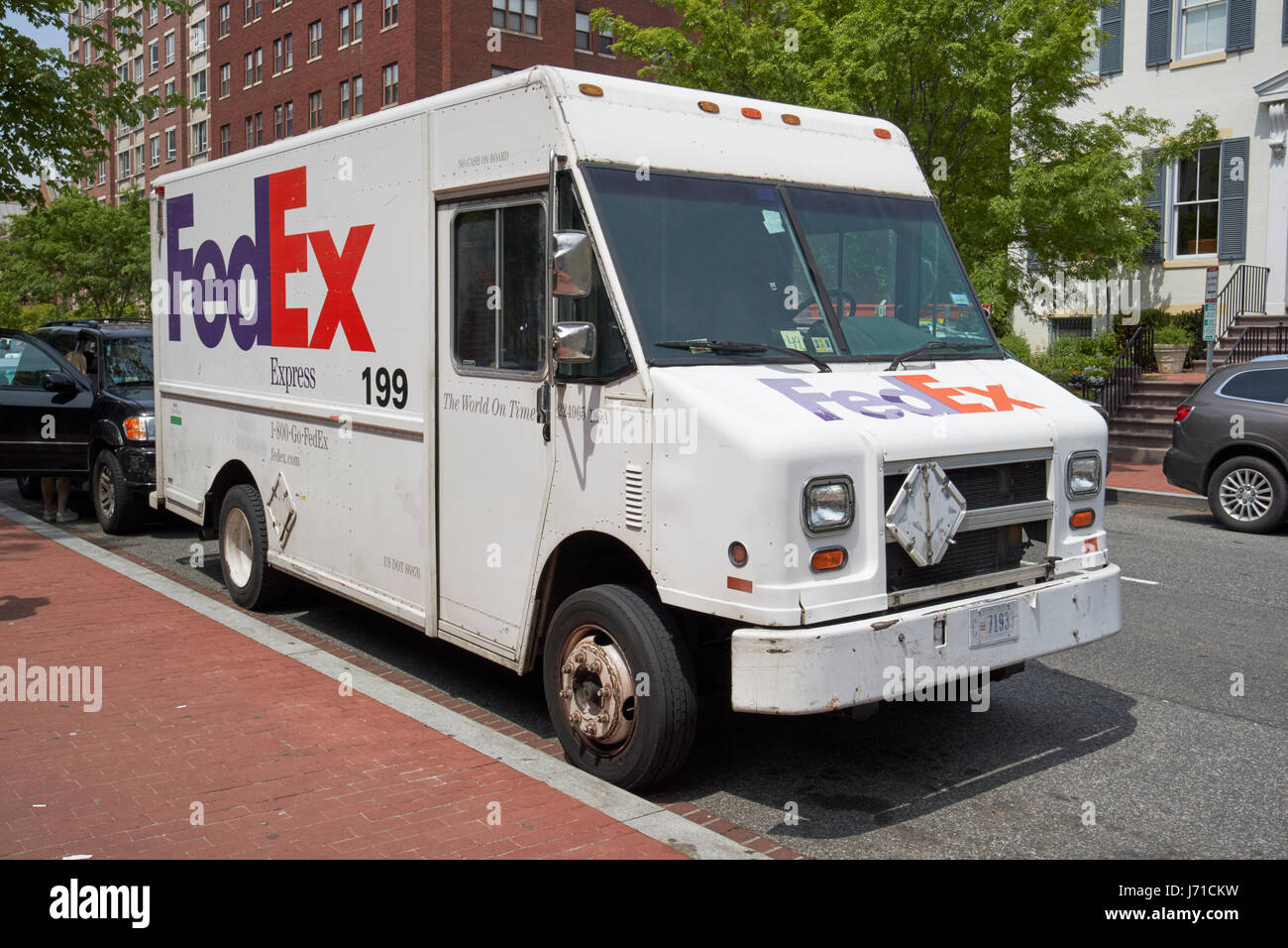 La masse des camions de livraison de fedex express Washington DC USA Banque D'Images