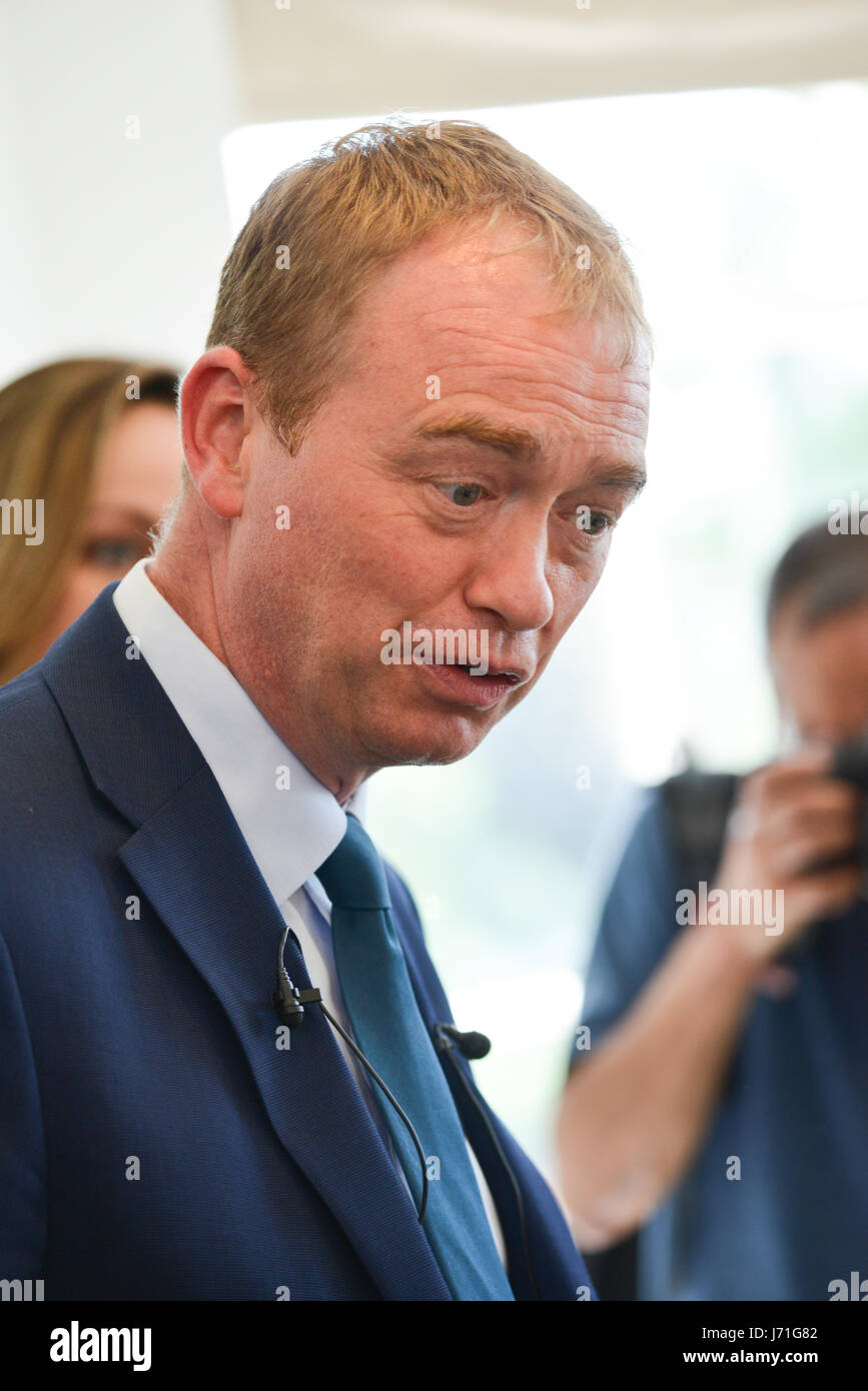 Richmond, London, UK. 22 mai 2017. Tim Farron et Vince Cable visiter broutent AC à Richmond au sud de Londres. Crédit : Matthieu Chattle/Alamy Live News Banque D'Images