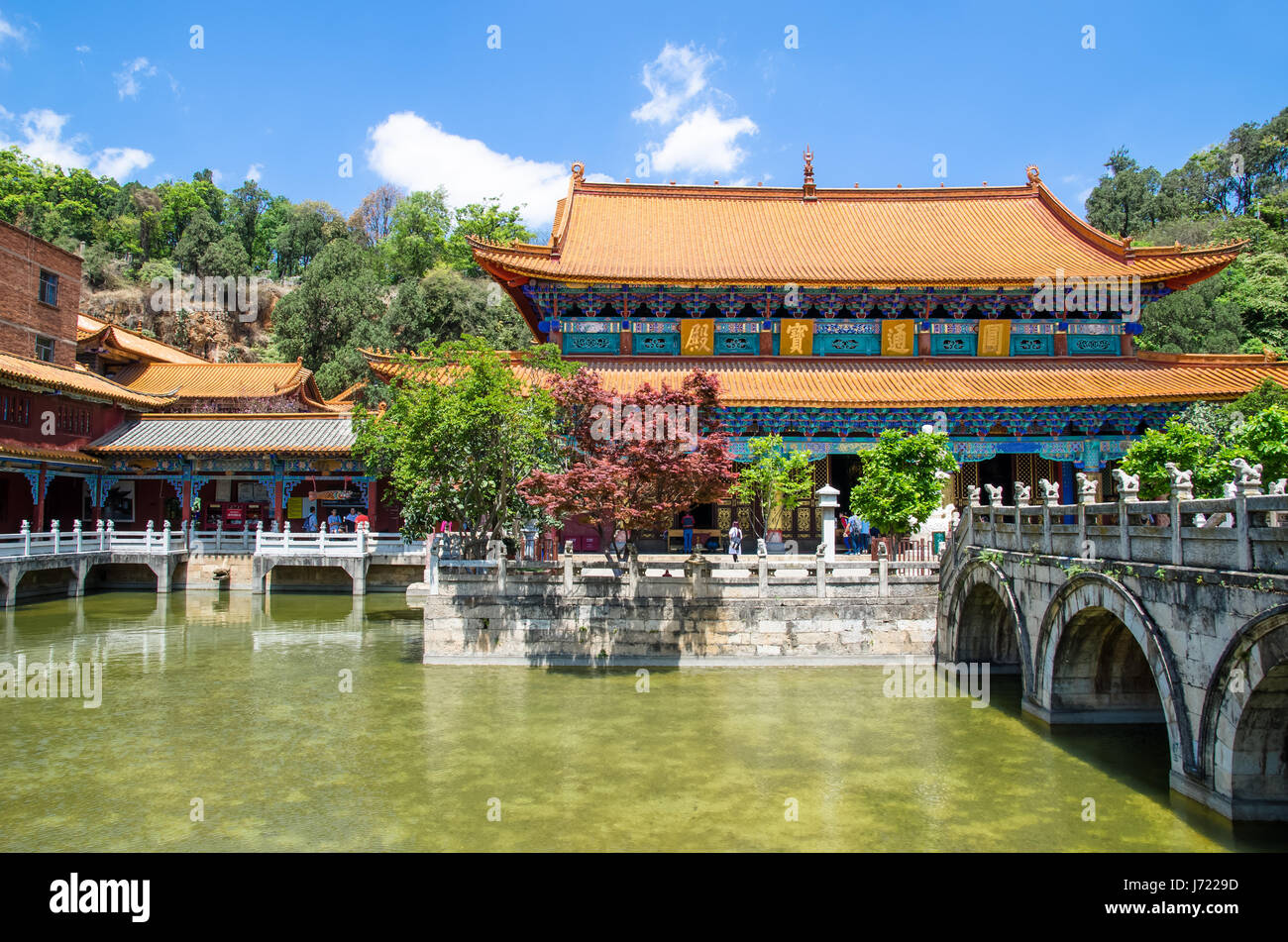 Kunming, Yunnan - Avril 8,2017:Yuantong Temple est le plus célèbre temple bouddhiste à Kunming, province du Yunnan, Chine. Banque D'Images