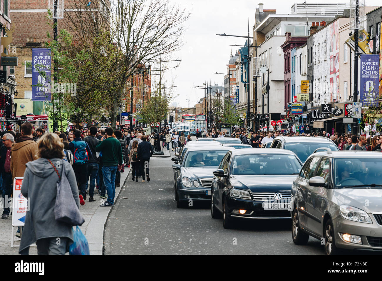 Londres, UK - 2 Avril, 2017 : Camden Lock Village, célèbre la culture alternative boutiques dans Camden Town, à Londres. Les marchés de Camden Town sont visités par 100, Banque D'Images
