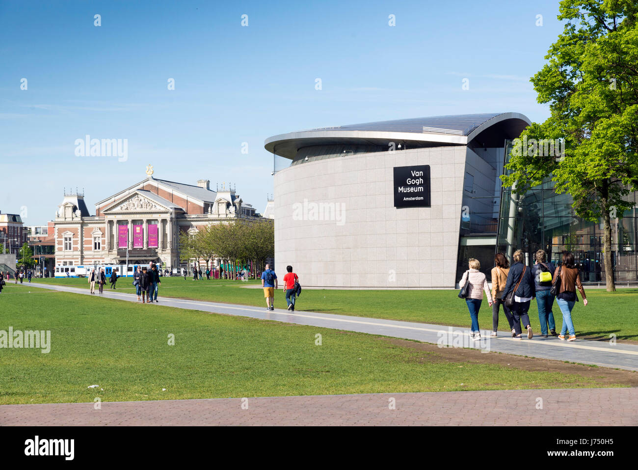 AMSTERDAM, Pays-Bas - 15 mai, 2017 : Le musée Van Gogh est un musée dédié aux œuvres de Vincent van Gogh. Il est situé au Musée Squar Banque D'Images