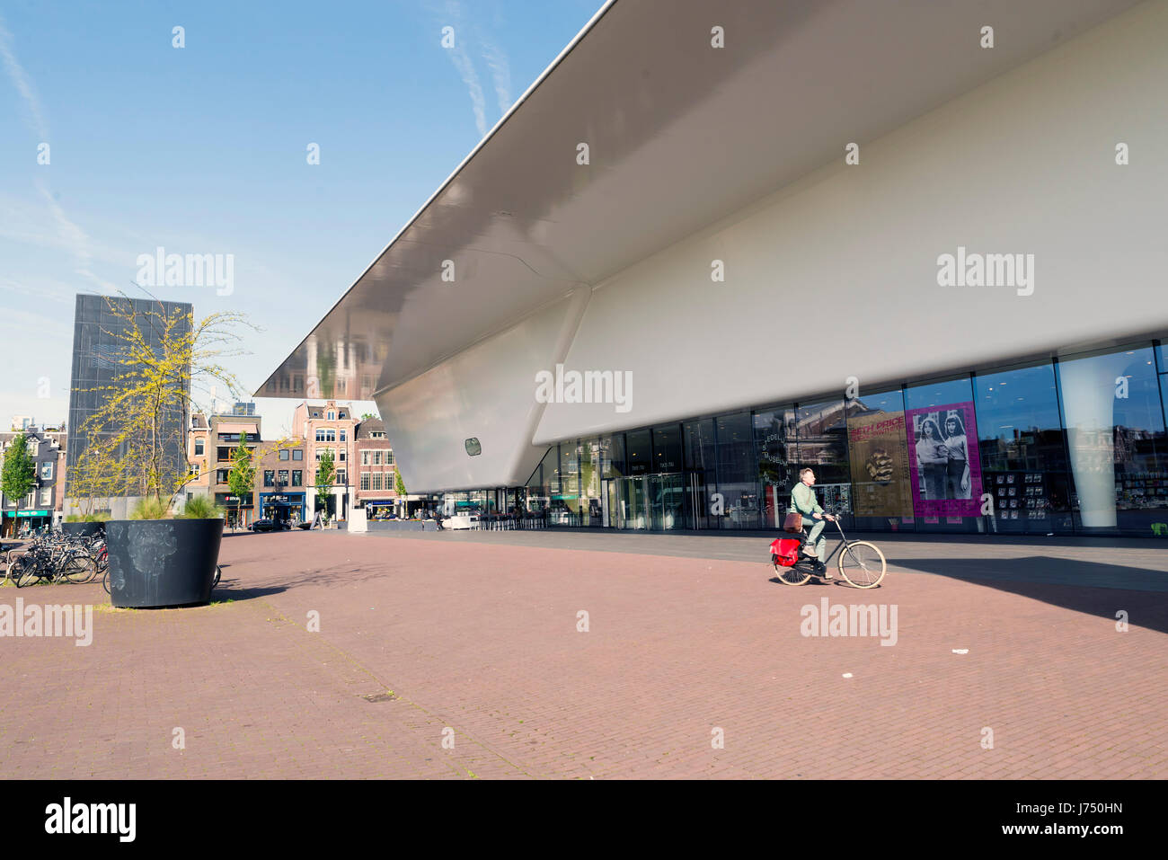 AMSTERDAM, Pays-Bas - 15 mai, 2017 : Le musée Van Gogh est un musée dédié aux œuvres de Vincent van Gogh. Il est situé au Musée Squar Banque D'Images