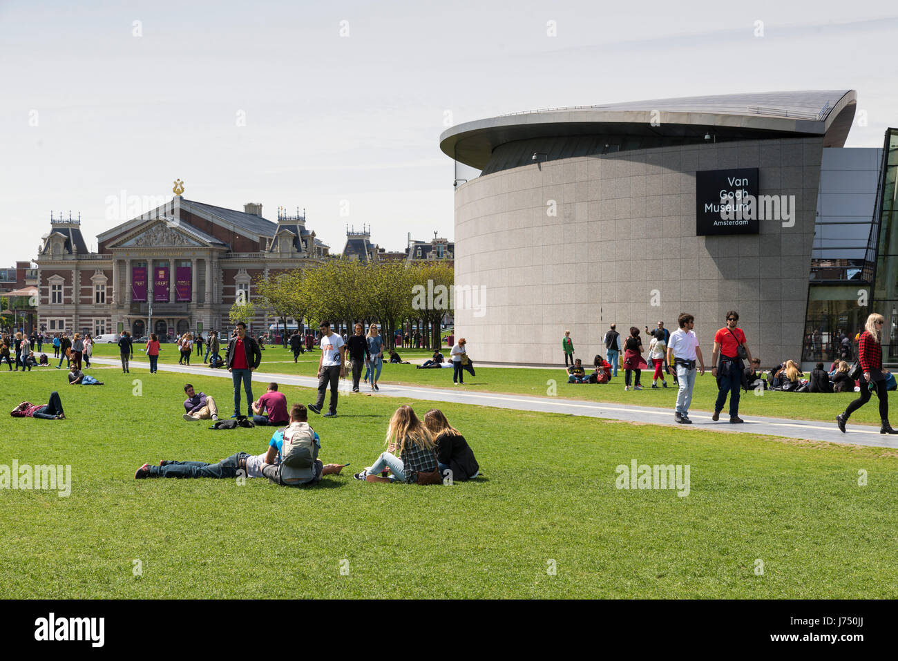 AMSTERDAM, Pays-Bas - 15 mai, 2017 : Le musée Van Gogh est un musée dédié aux œuvres de Vincent van Gogh. Il est situé au Musée Squar Banque D'Images