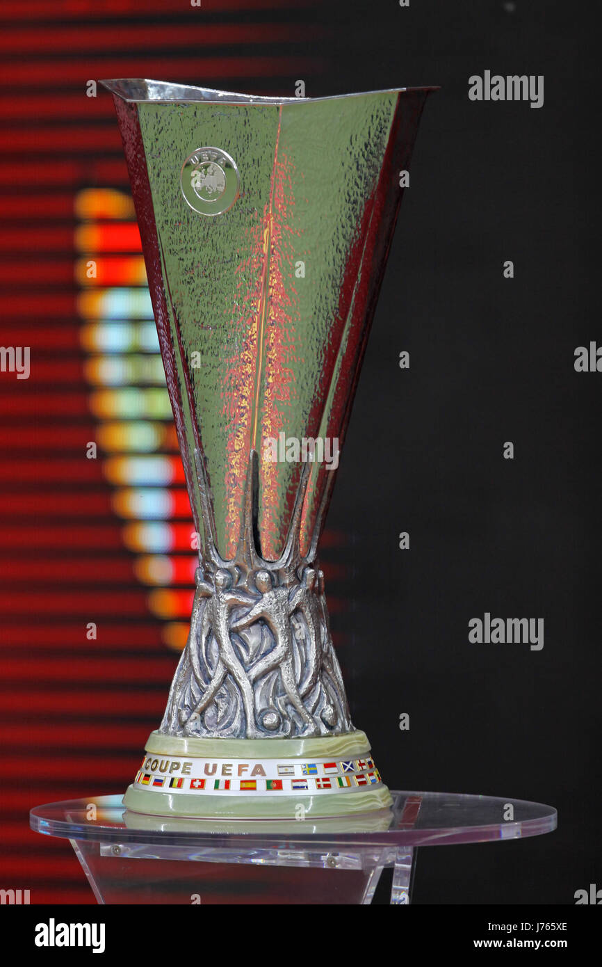 Cup football trophy uefa Banque de photographies et d'images à haute  résolution - Alamy