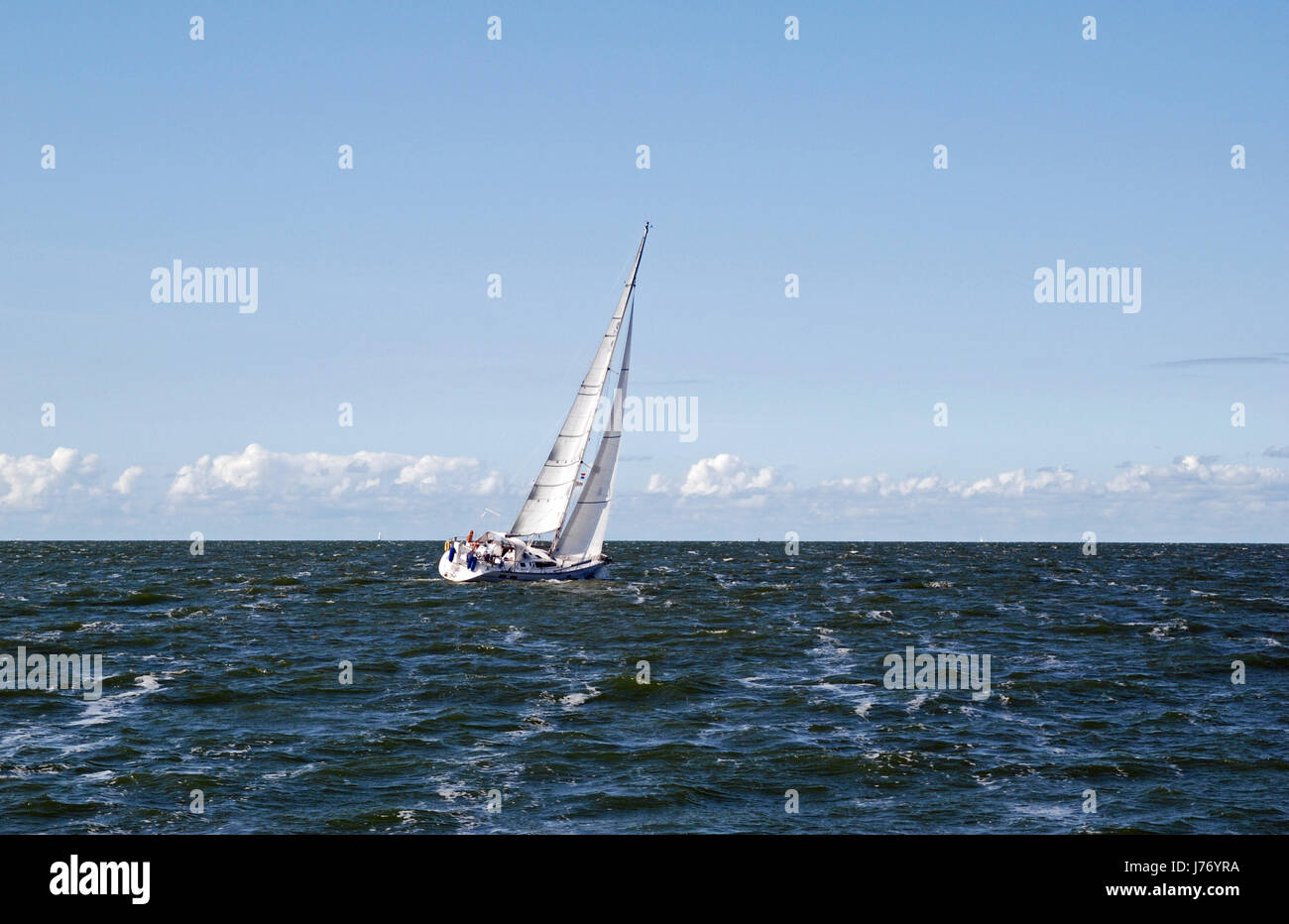 Yacht à voile hunter Holland Hollande Pays-Bas location de bateau bateau vent de pulvérisation Banque D'Images