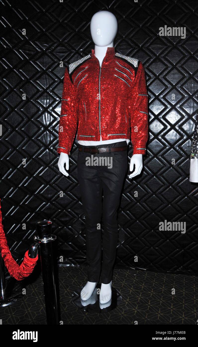Los Angeles, CA, USA. 23 mai, 2017. Film à costumes pour des arrivées du Vie MICHAEL JACKSON : LA RECHERCHE D'TAGAGSTAN Gala d'avant-concert hommage et, le Avalon, Los Angeles, CA, 23 mai 2017. Credit : Elizabeth Goodenough/Everett Collection/Alamy Live News Banque D'Images