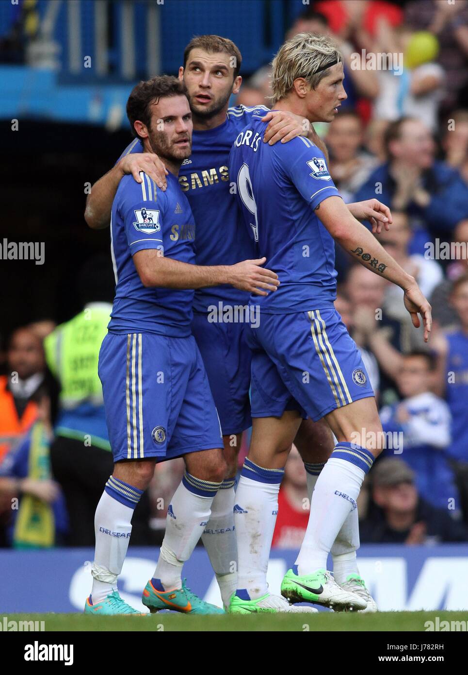 JUAN MATA BRADISLAV IVANOVIC CHELSEA V NORWICH CITY LONDON ENGLAND UK 06 Octobre 2012 Banque D'Images