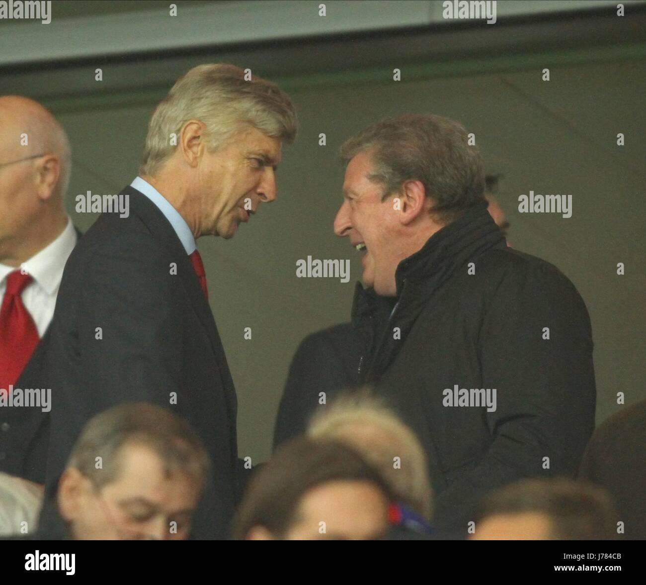 Arsène Wenger & ROY HODGSON ARSENAL V SCHALKE 04 LONDON ENGLAND UK 24 Octobre 2012 Banque D'Images
