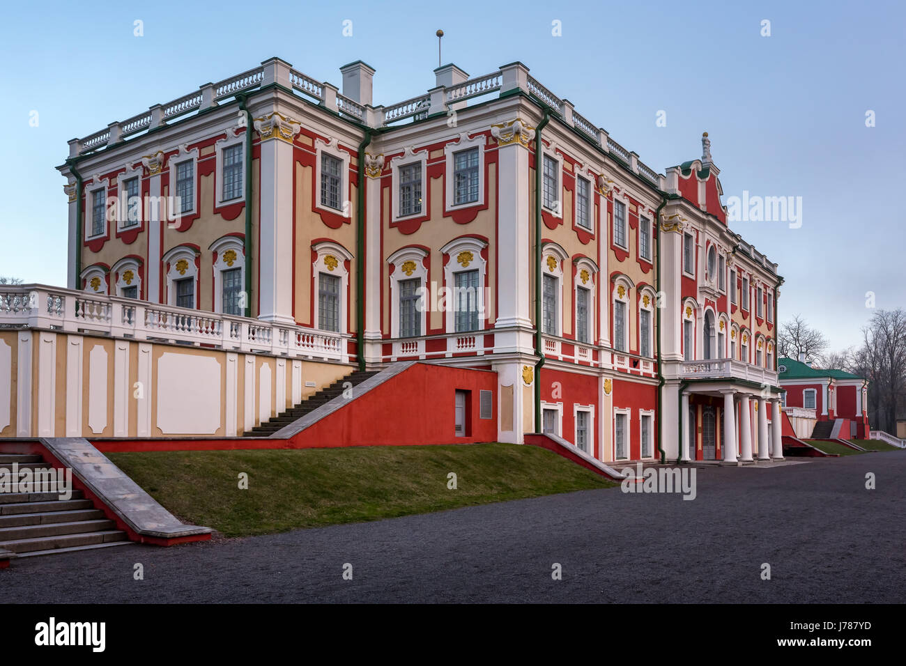 Le Palais Kadriorg construit par le Tsar Pierre le Grand à Tallinn, Estonie Banque D'Images